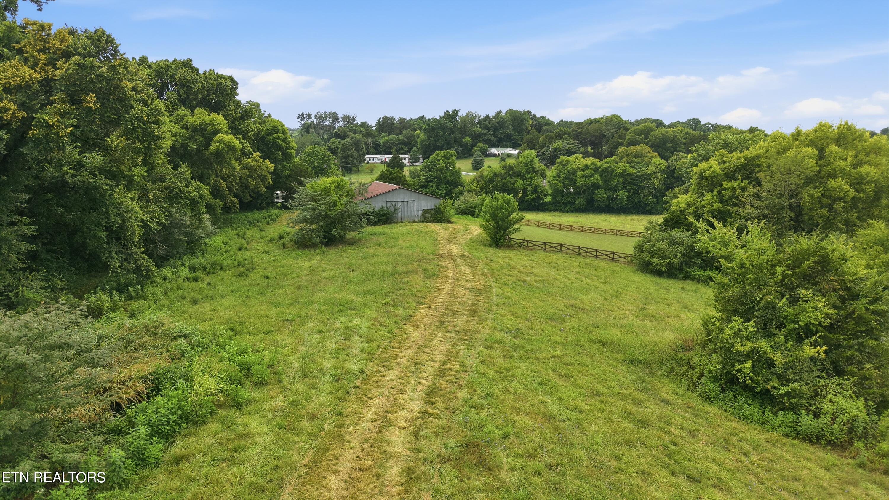 4531 Miser Station Road Friendsville TN 37737