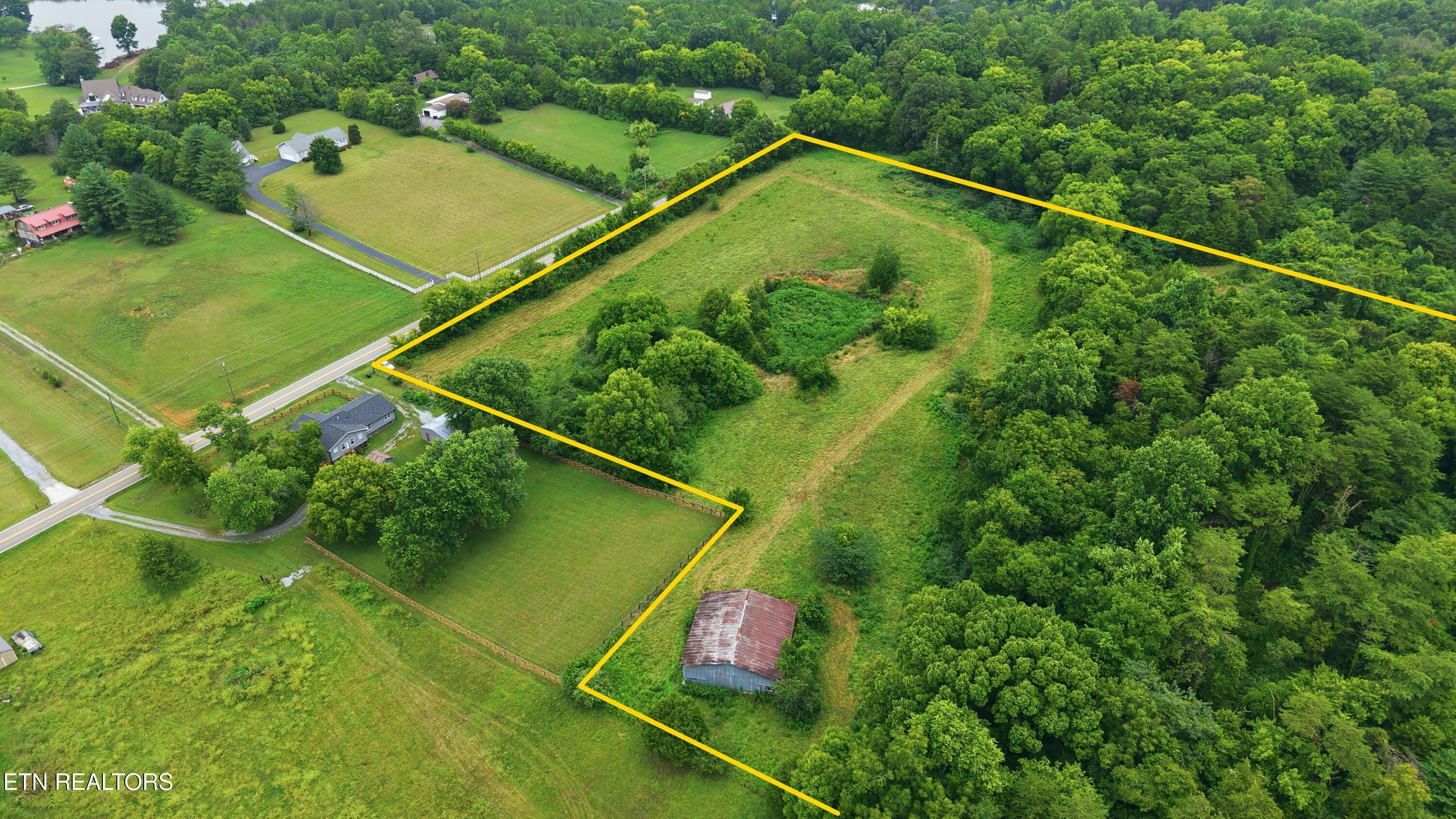 4531 Miser Station Road Friendsville TN 37737