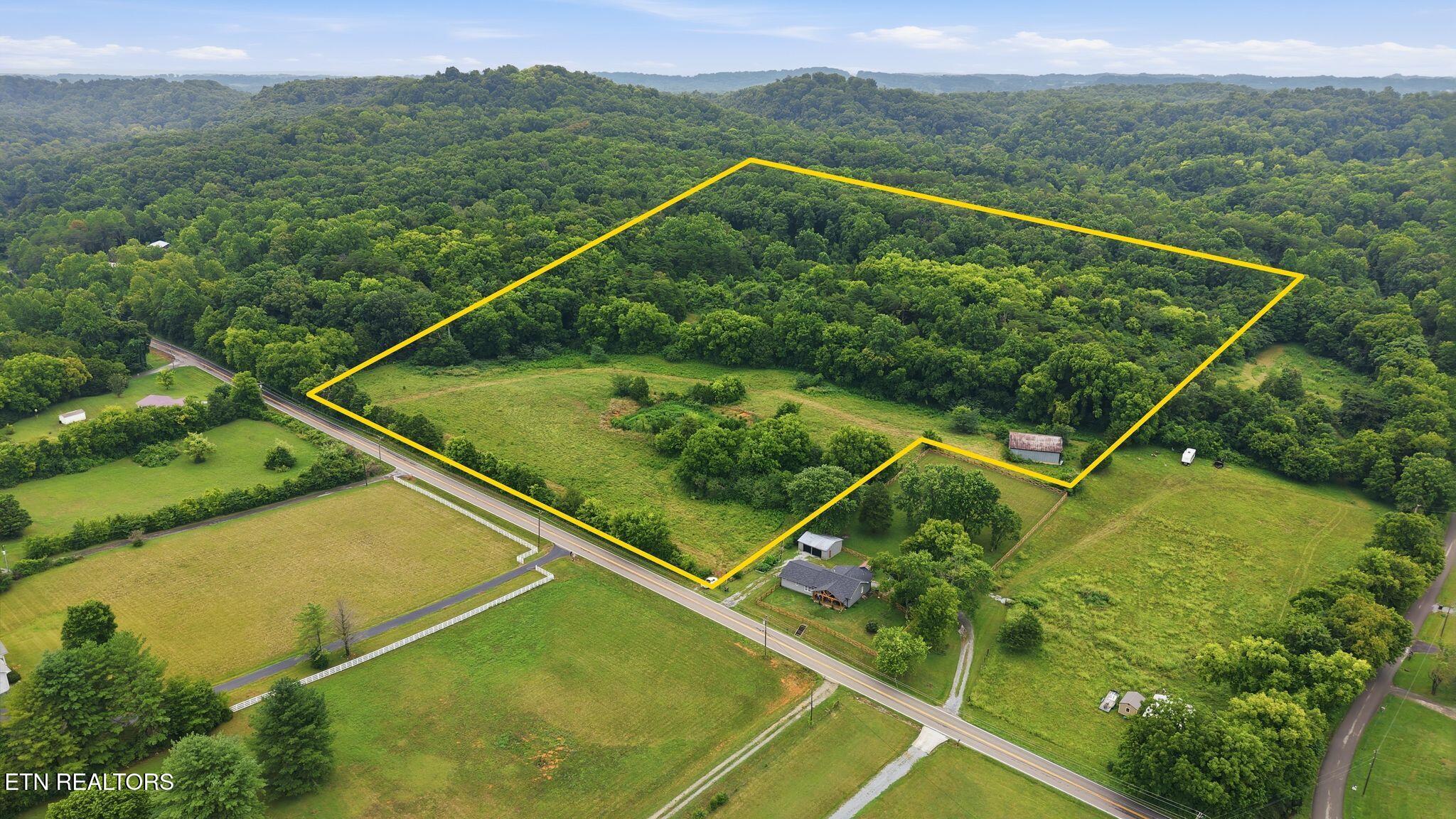 4531 Miser Station Road Friendsville TN 37737