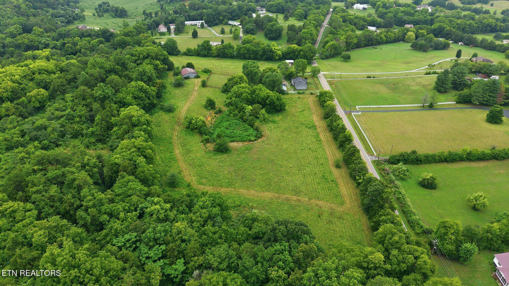 4531 Miser Station Road Friendsville TN 37737