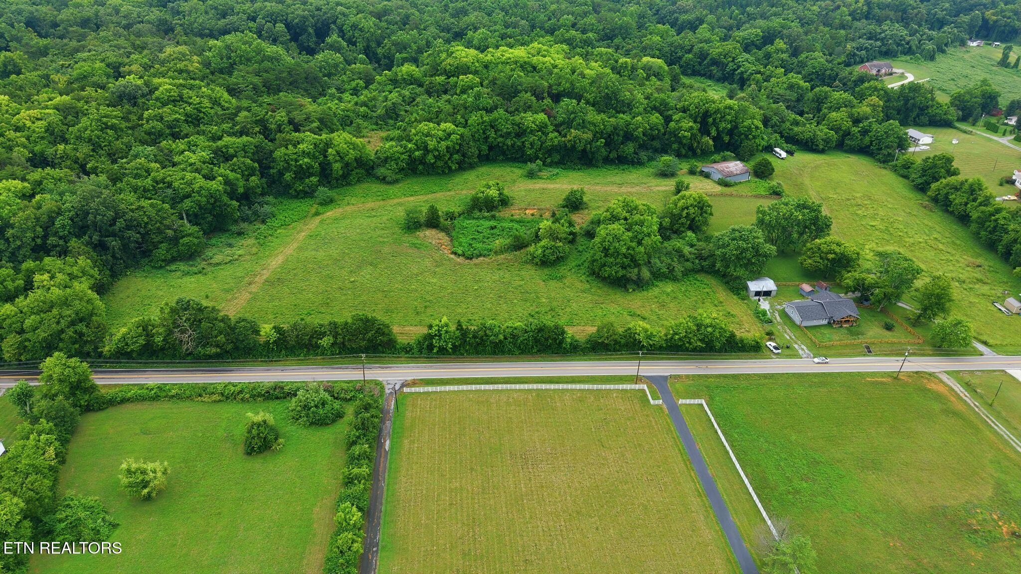4531 Miser Station Road Friendsville TN 37737