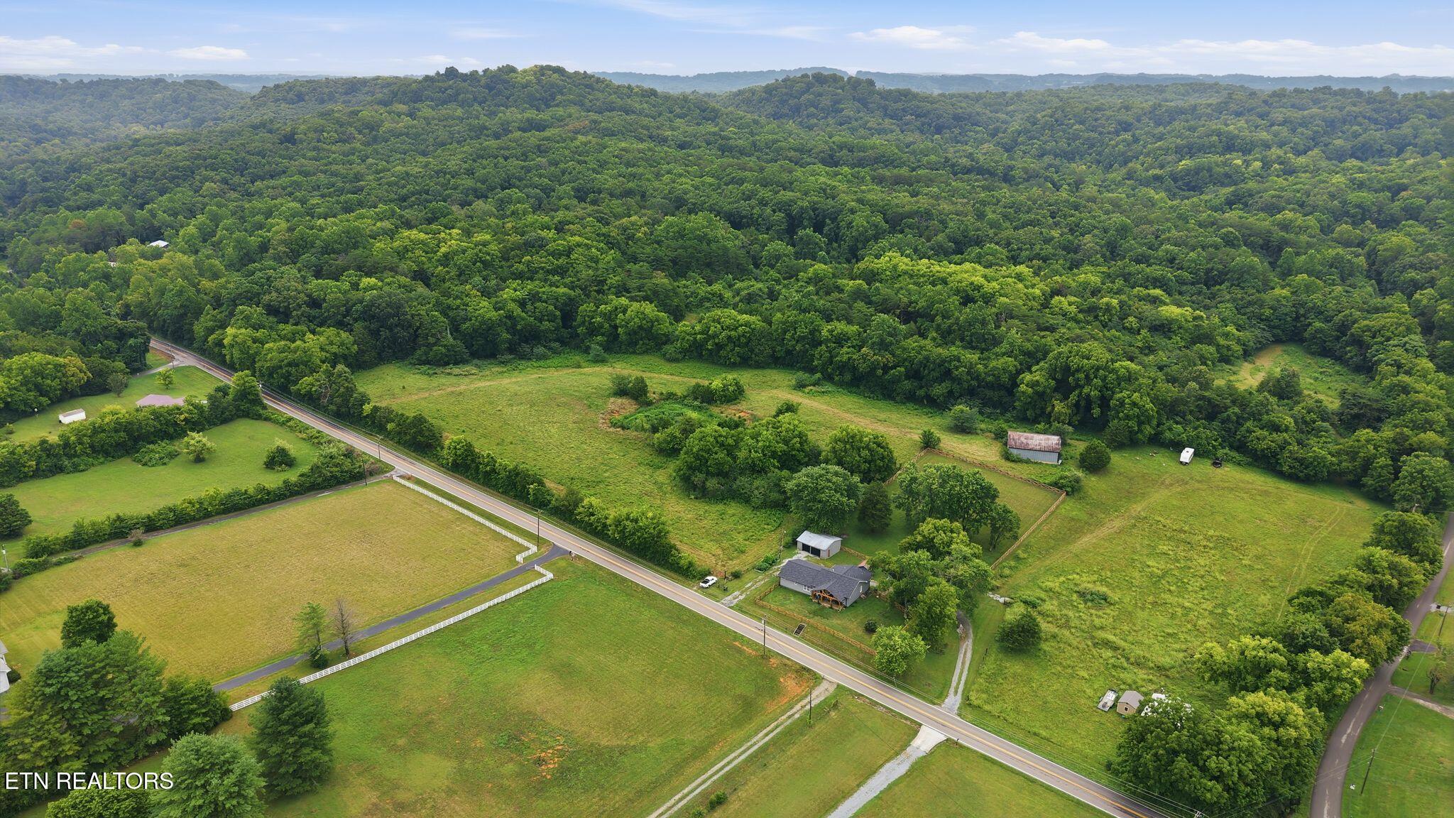 4531 Miser Station Road Friendsville TN 37737