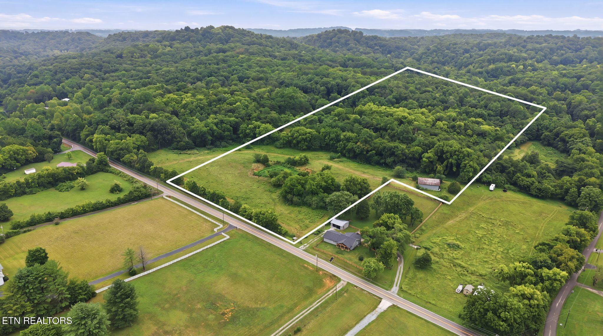 4531 Miser Station Road Friendsville TN 37737