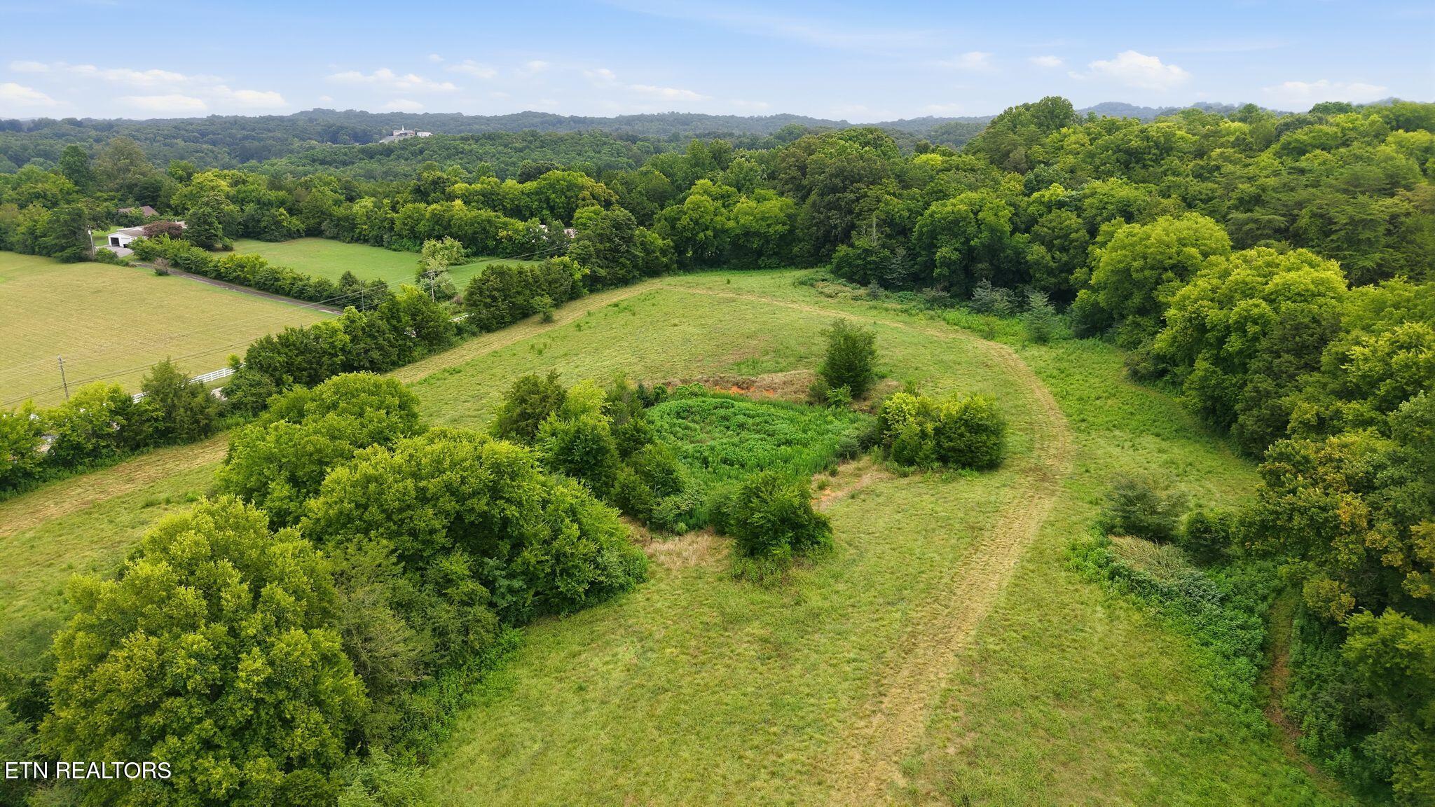 4531 Miser Station Road Friendsville TN 37737