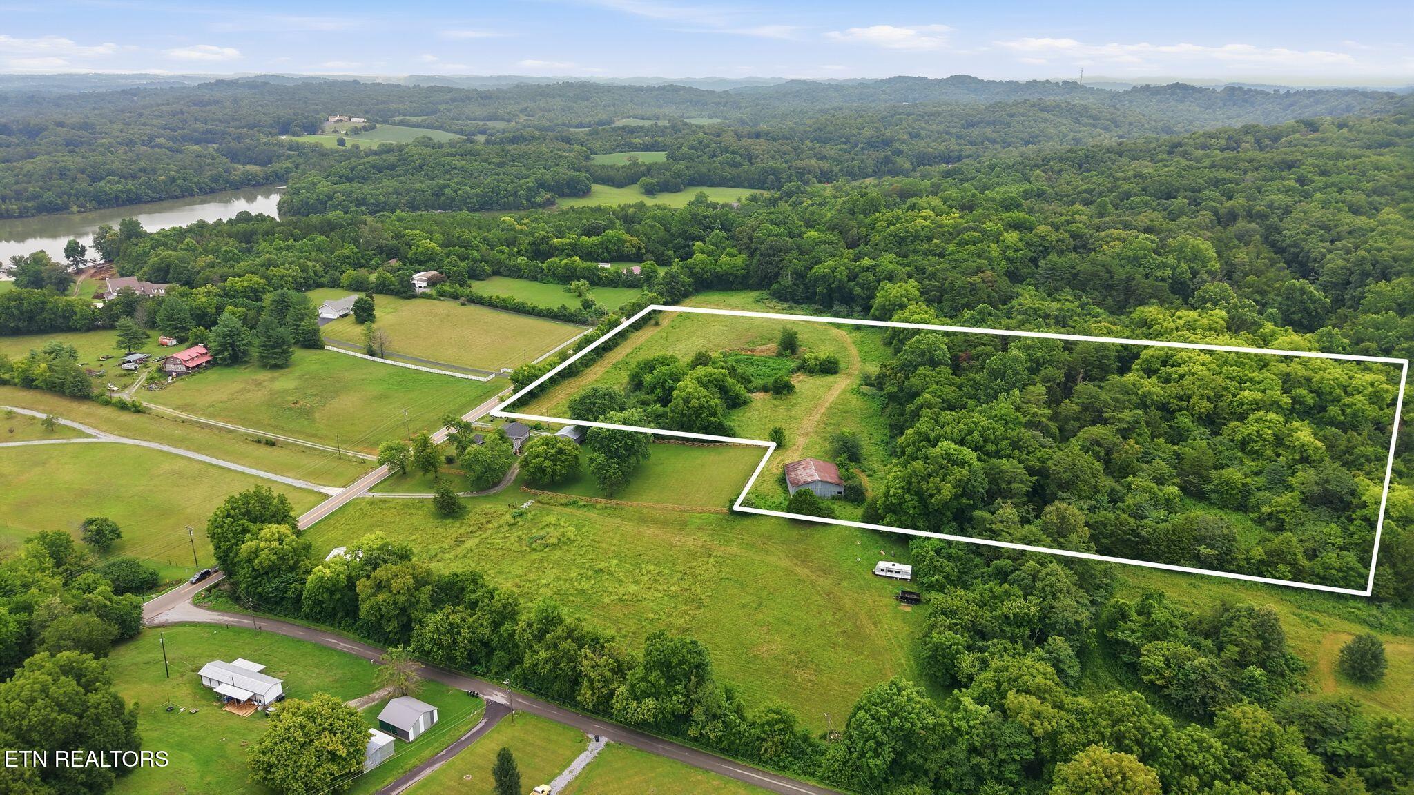 4531 Miser Station Road Friendsville TN 37737