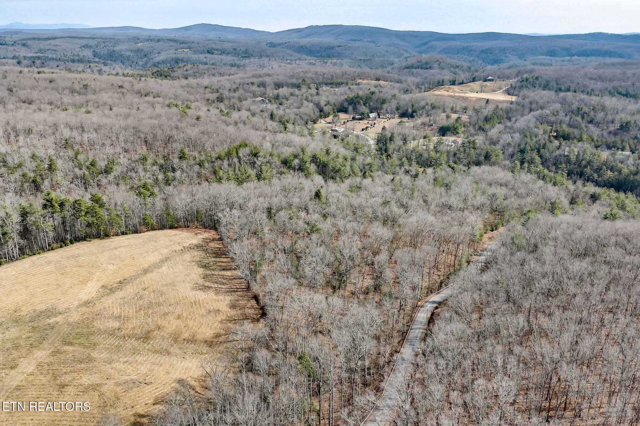 Dogwood Road Grandview TN 37337