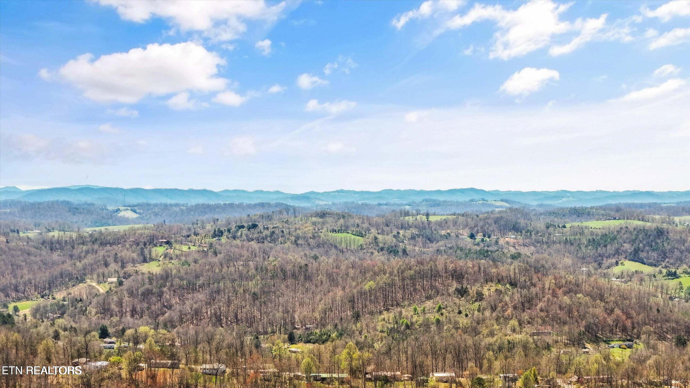515 Robinson Road New Tazewell TN 37825