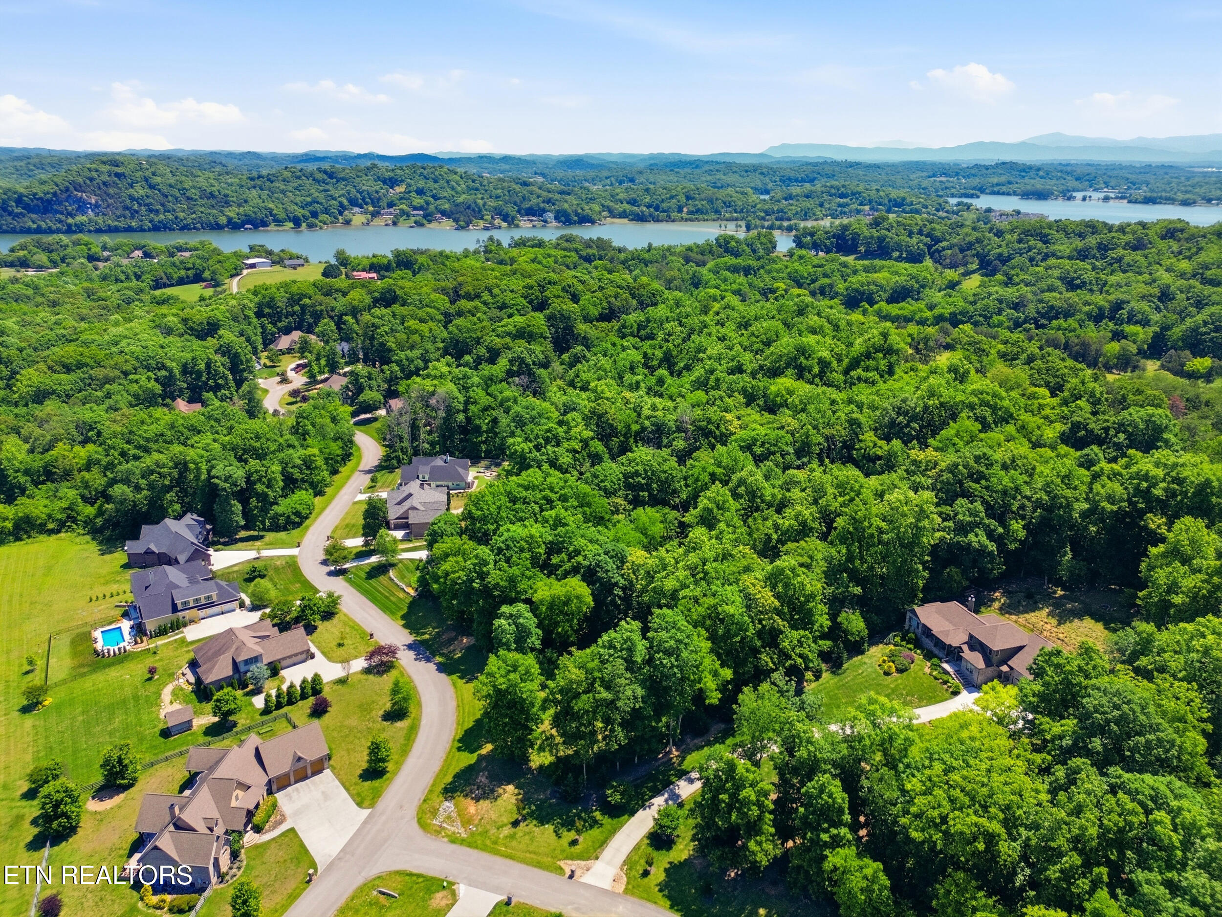 3406 Lanyard Lane Louisville TN 37777