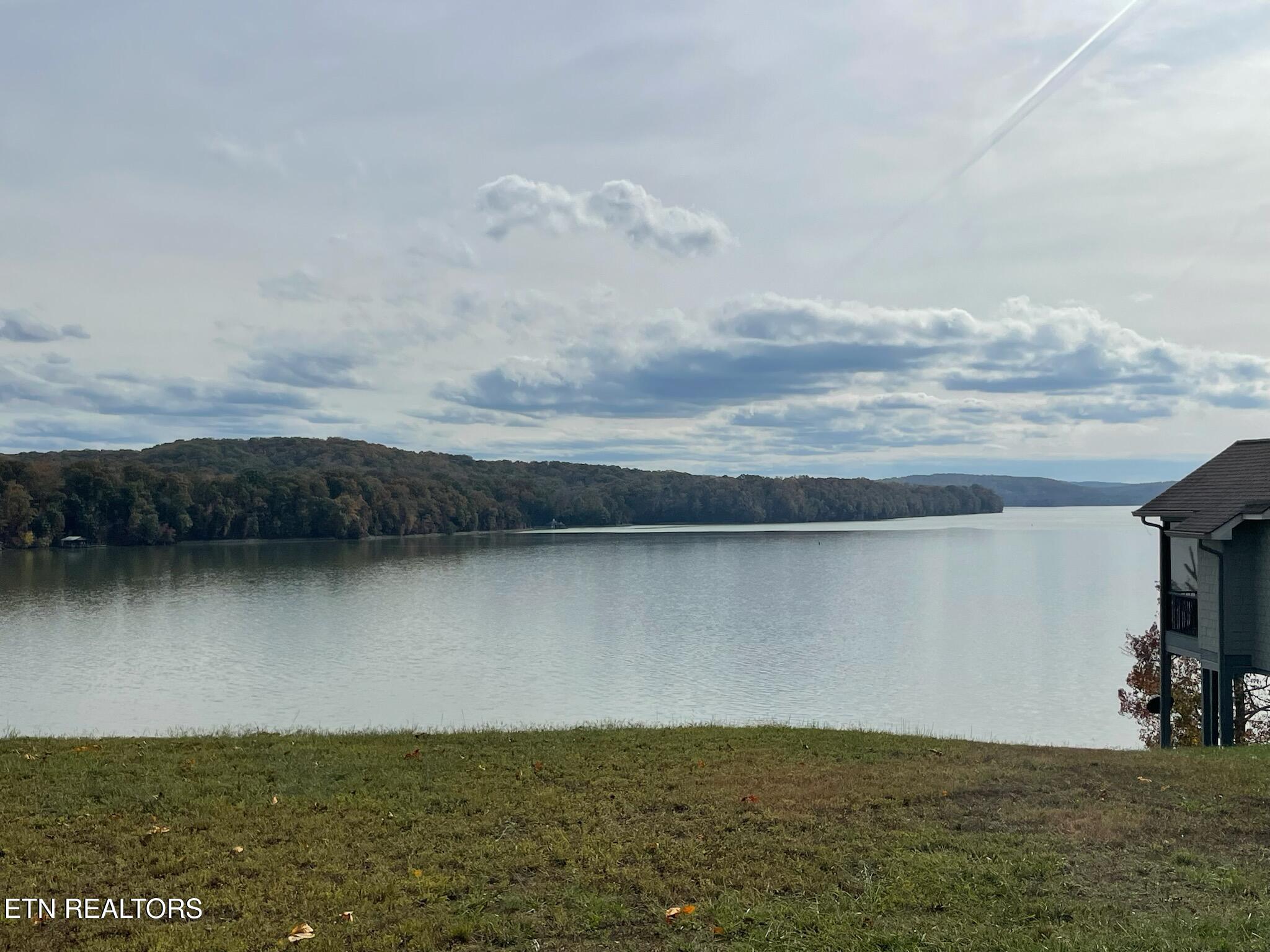 147 Docks Of The Bay Drive Harriman TN 37748