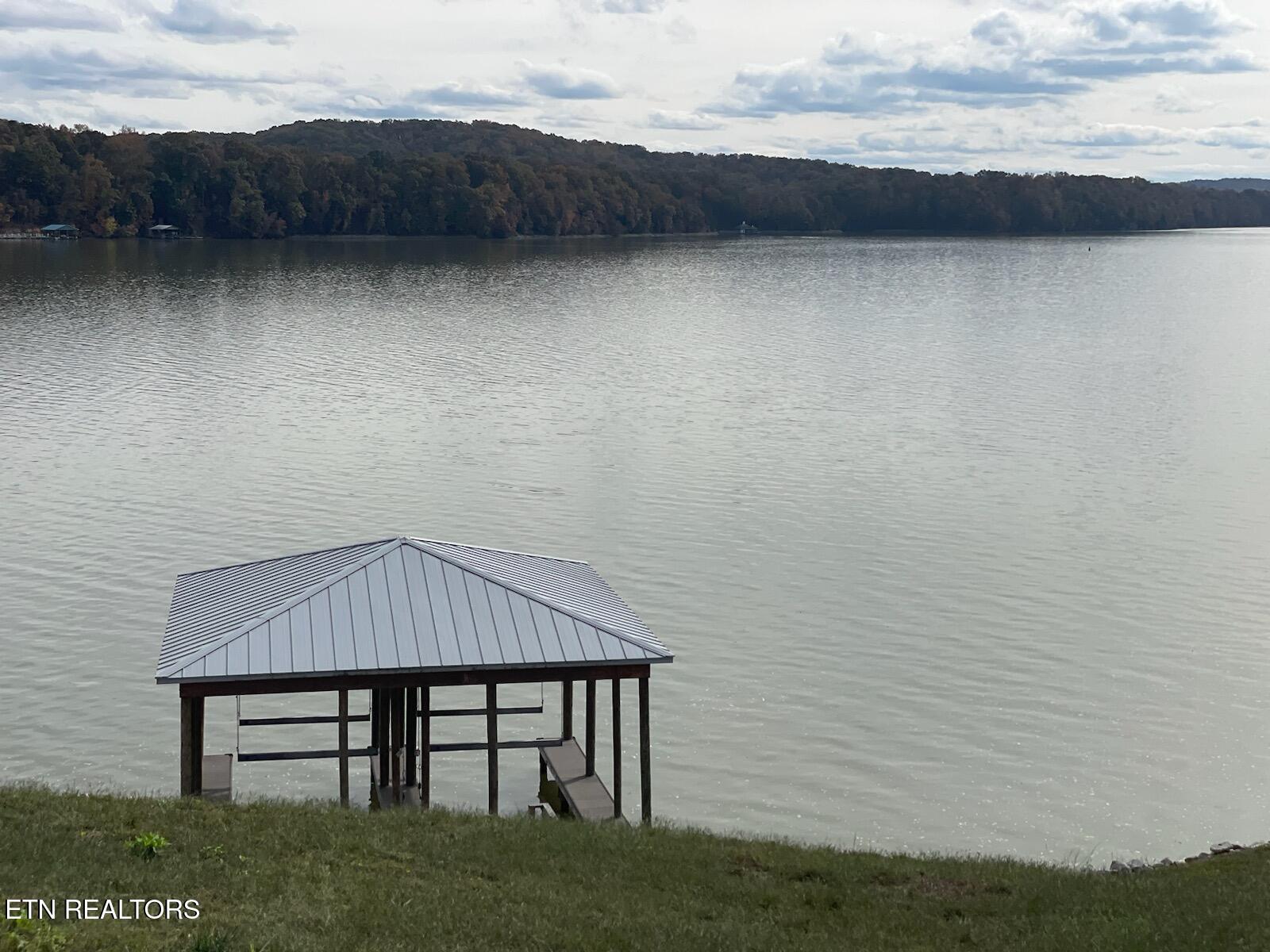 147 Docks Of The Bay Drive Harriman TN 37748