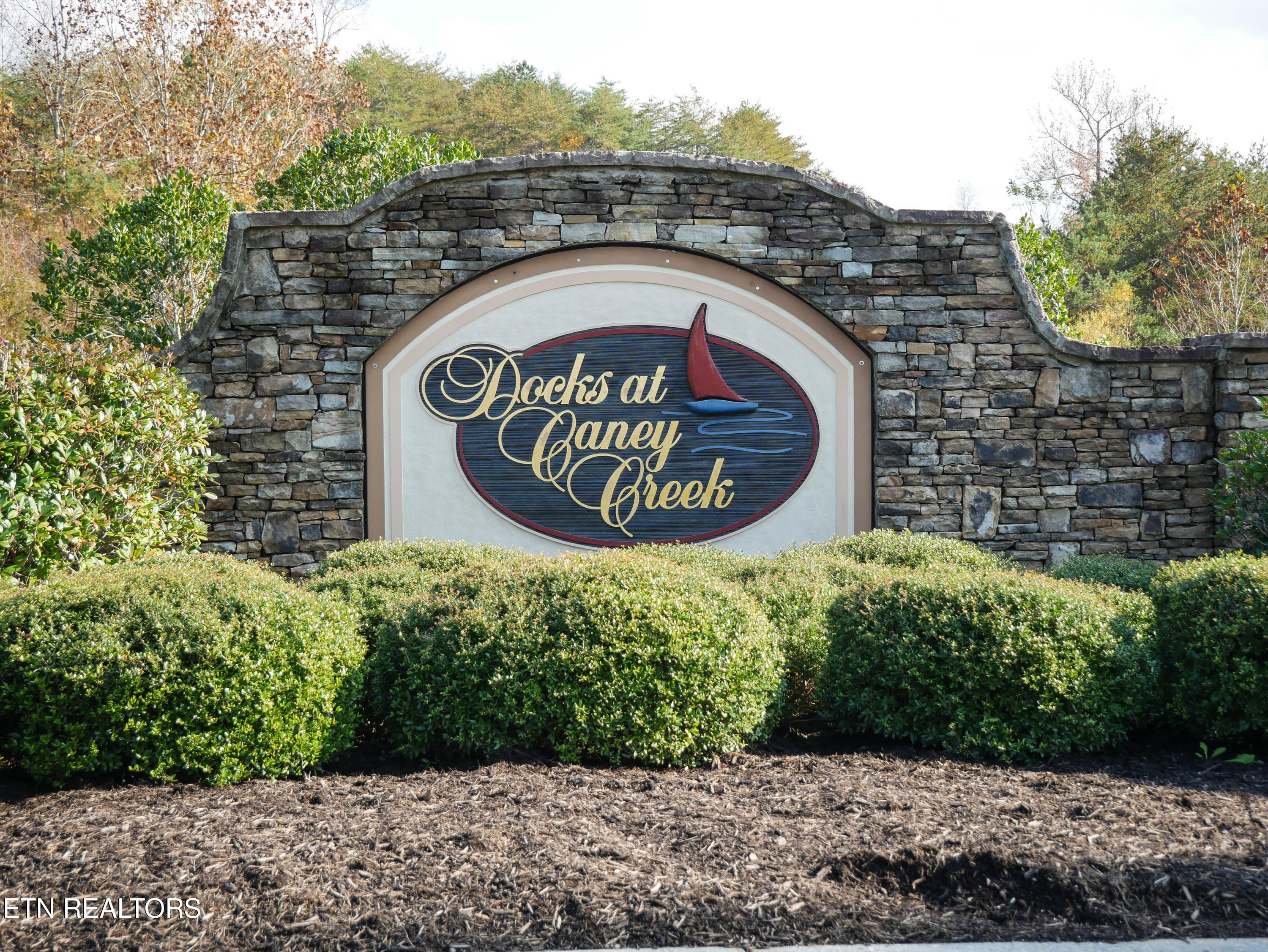 147 Docks Of The Bay Drive Harriman TN 37748