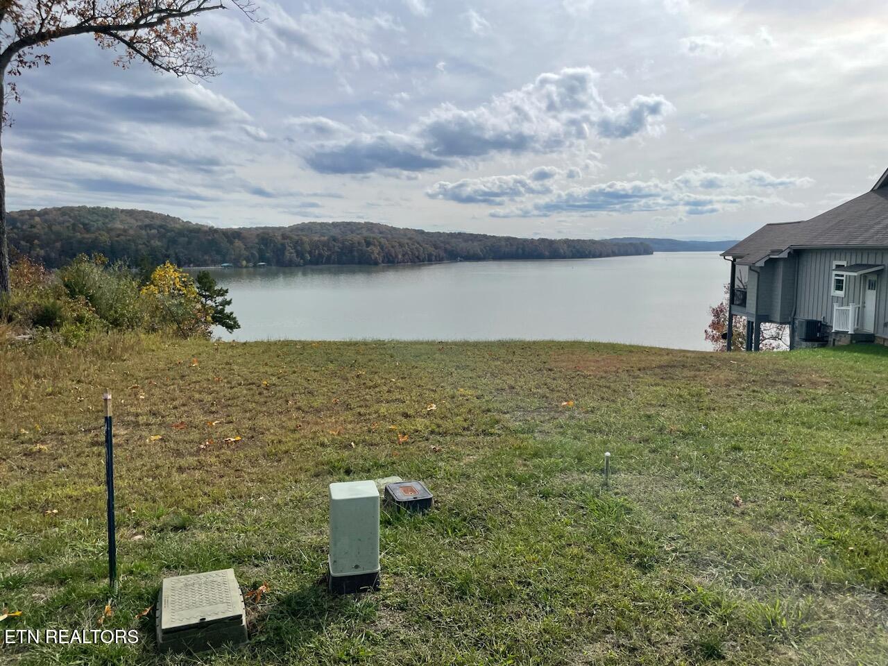 147 Docks Of The Bay Drive Harriman TN 37748