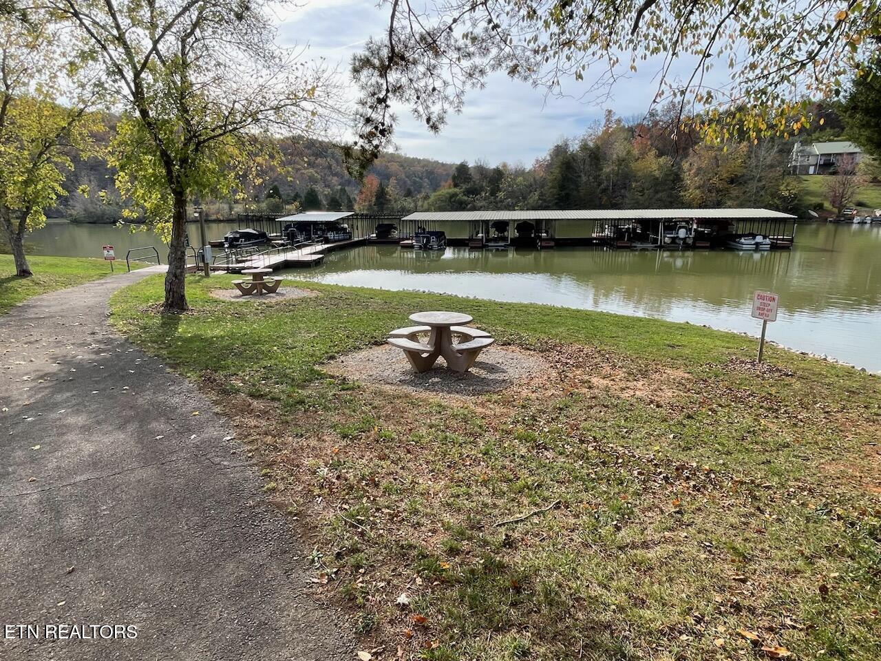 147 Docks Of The Bay Drive Harriman TN 37748