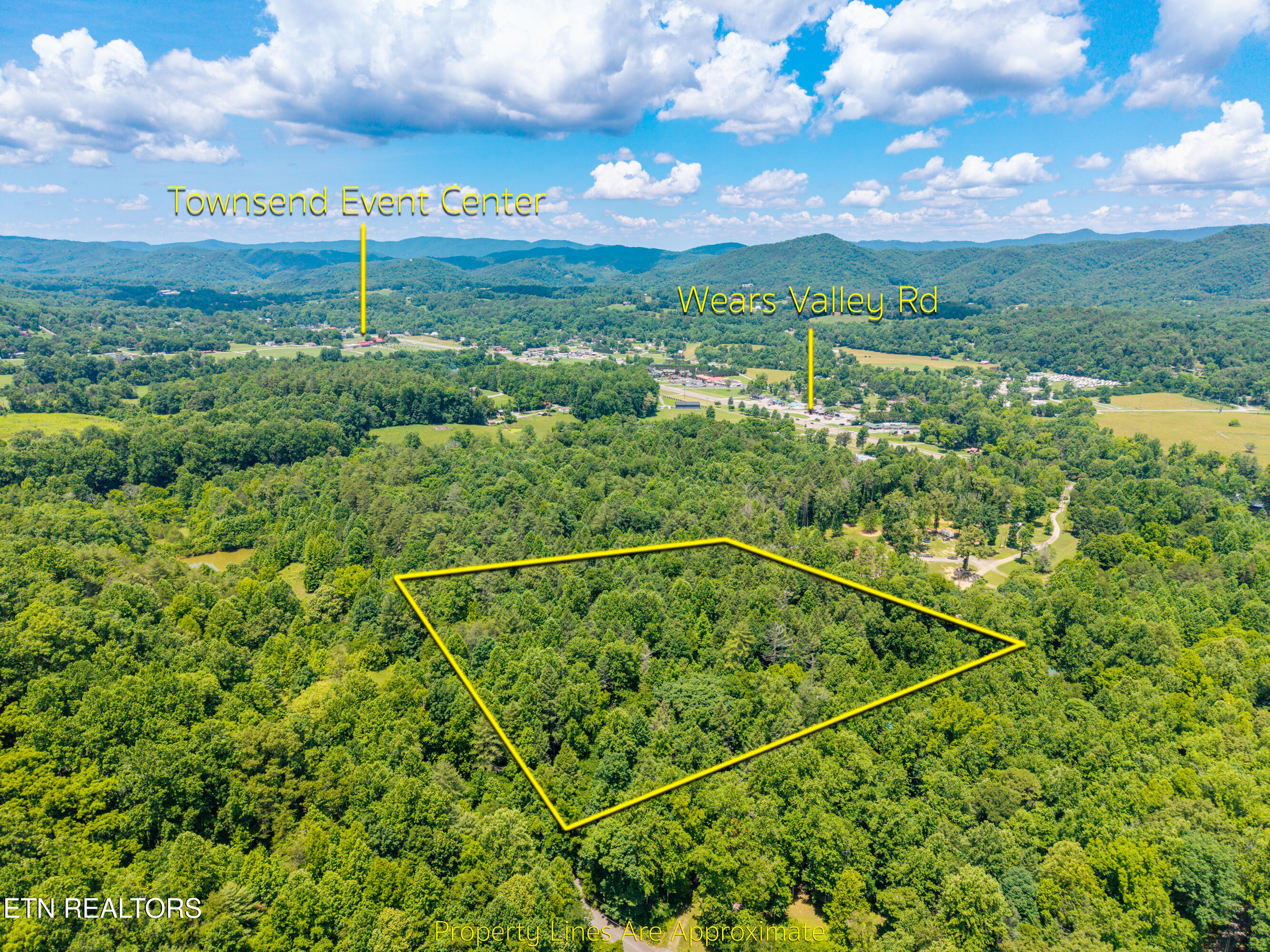8246 Tennessee Highway 73 Townsend TN 37882