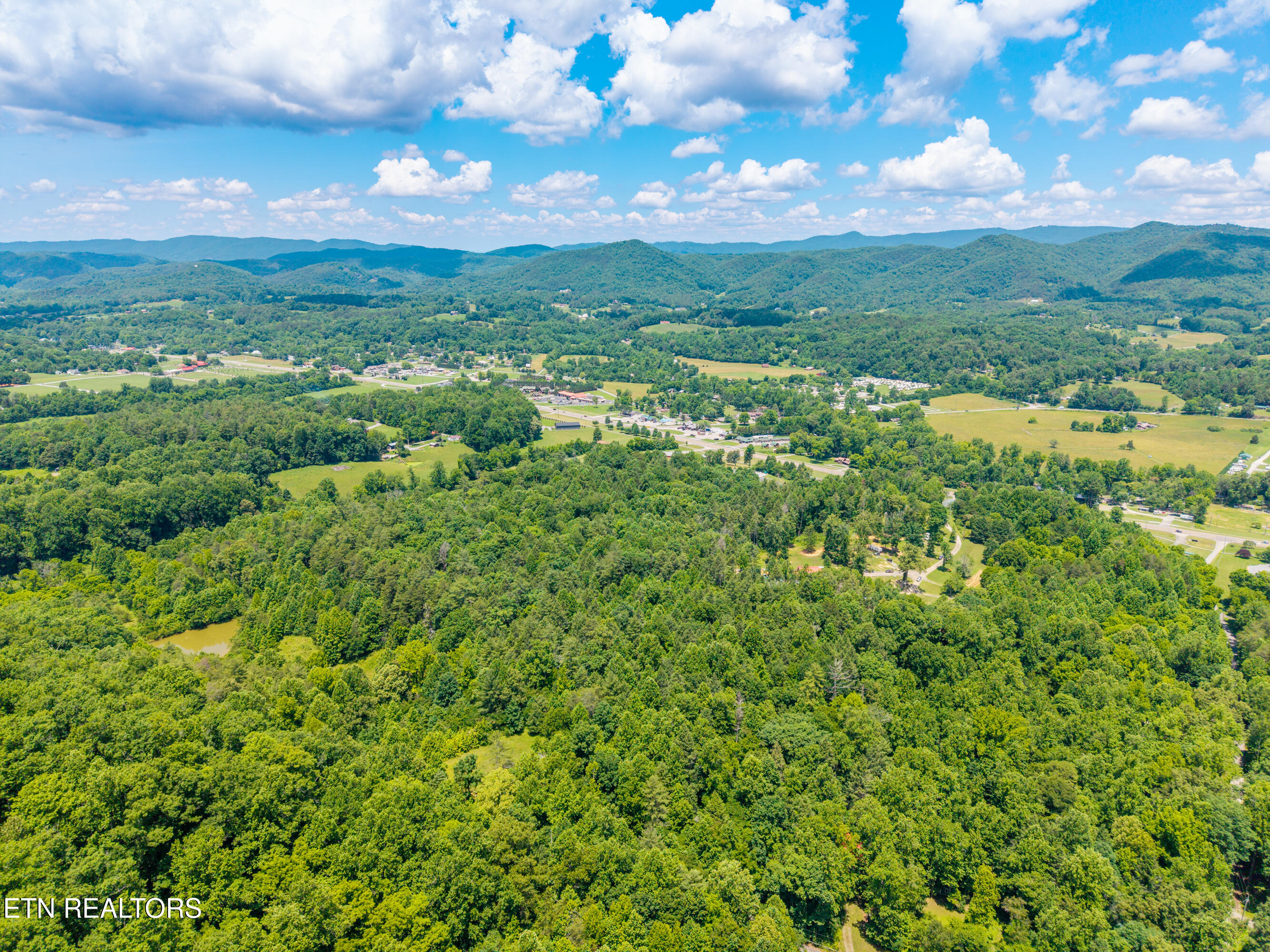 8246 Tennessee Highway 73 Townsend TN 37882