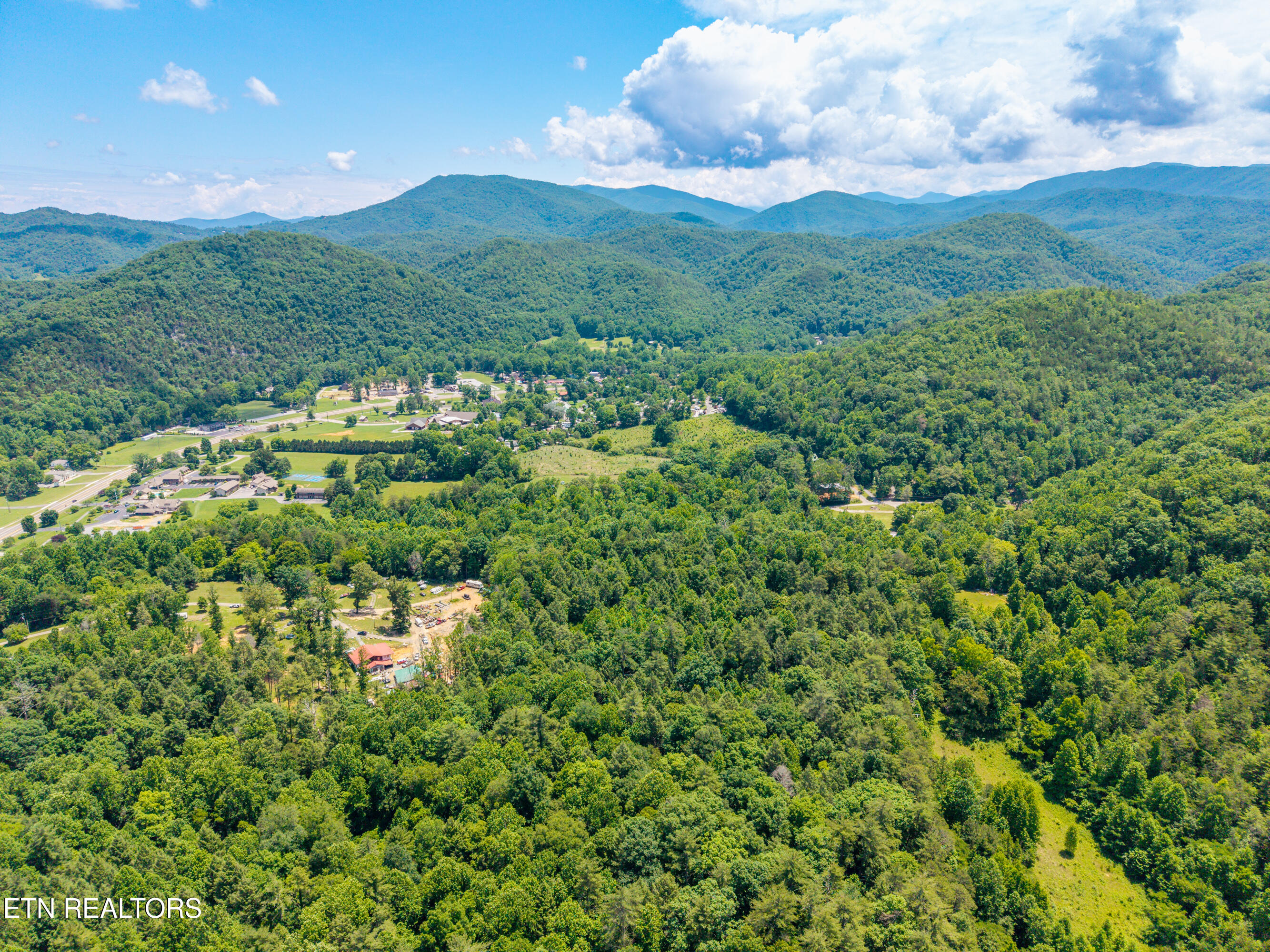 8246 Tennessee Highway 73 Townsend TN 37882