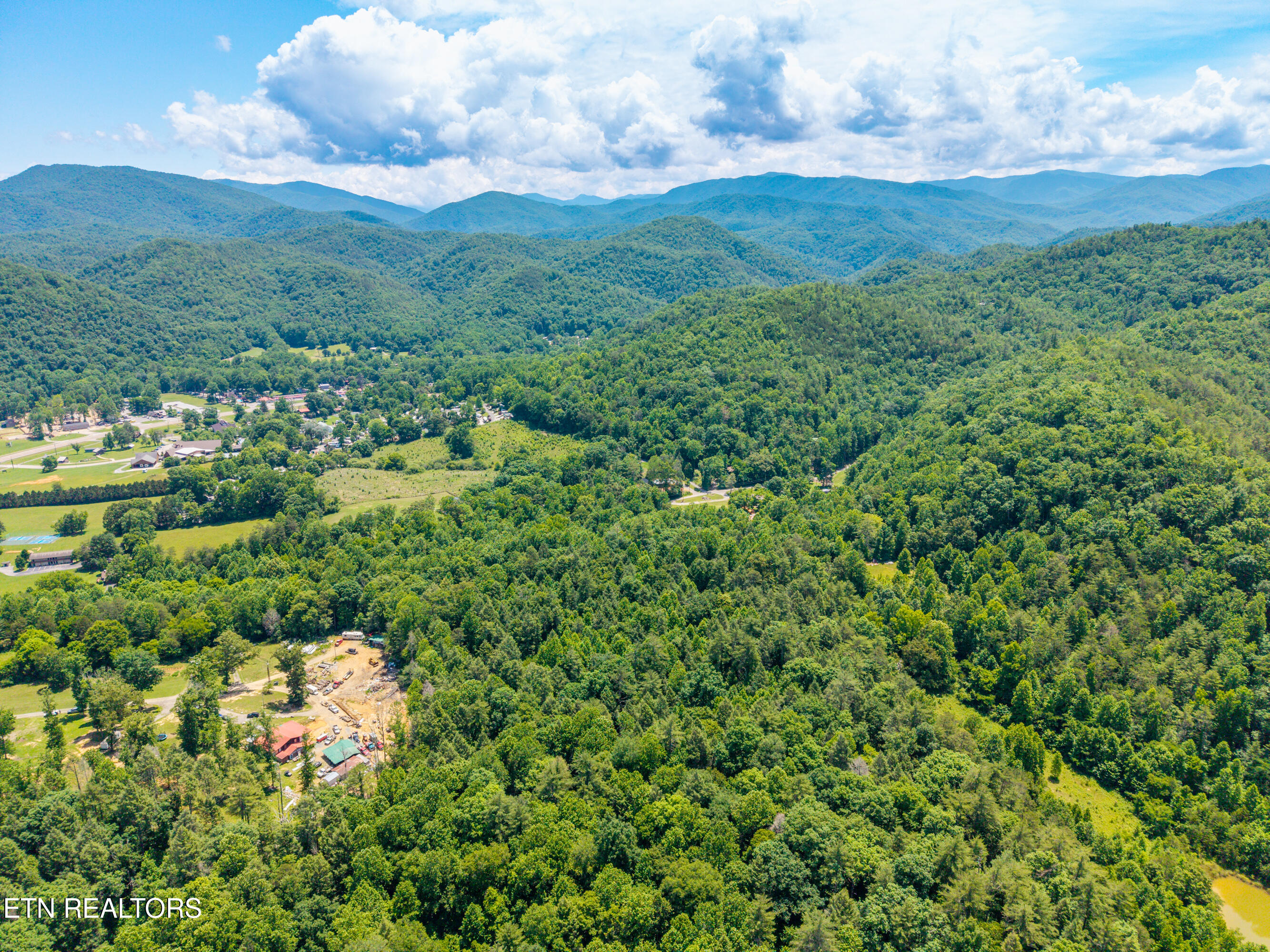 8246 Tennessee Highway 73 Townsend TN 37882