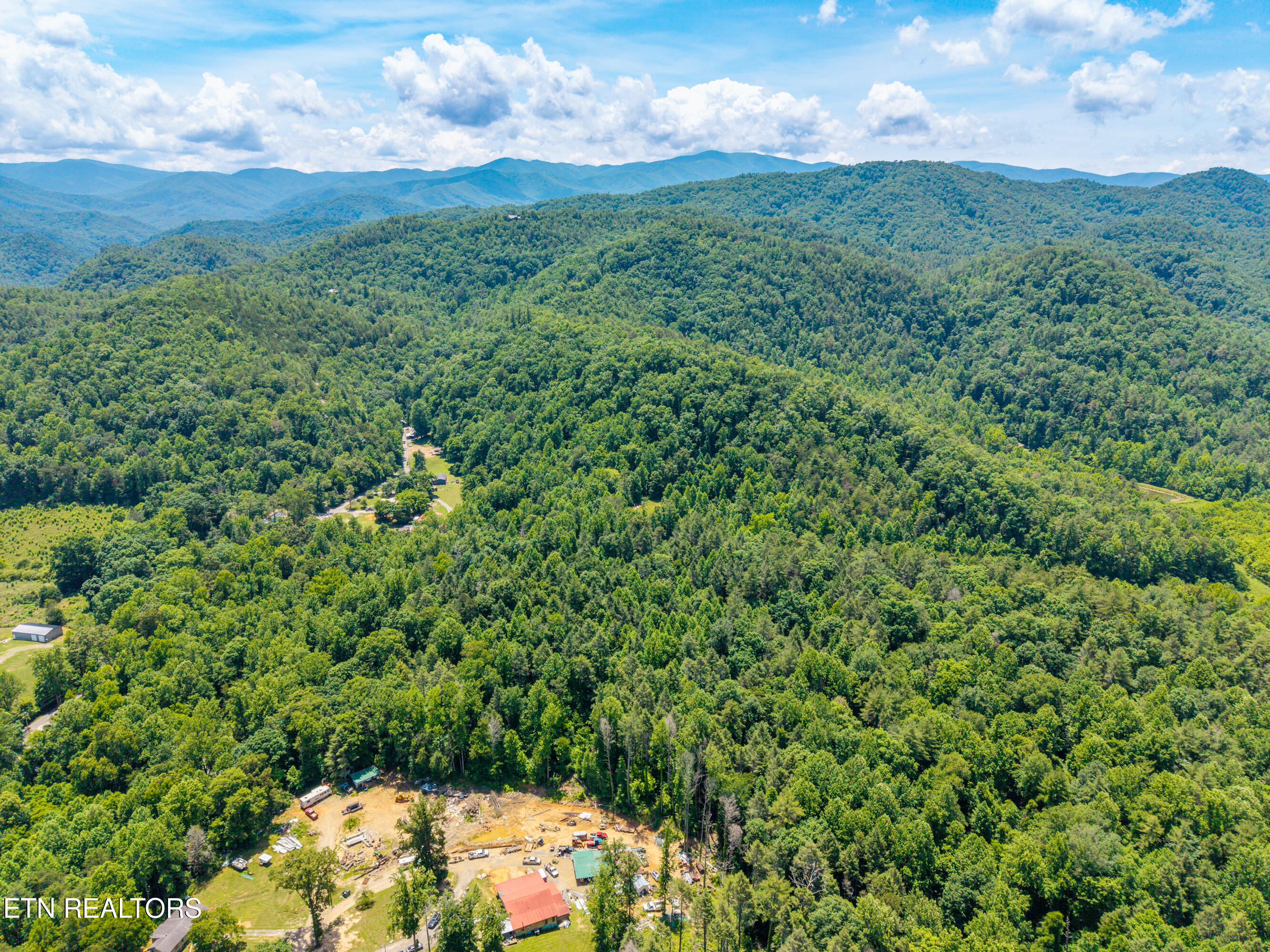 8246 Tennessee Highway 73 Townsend TN 37882