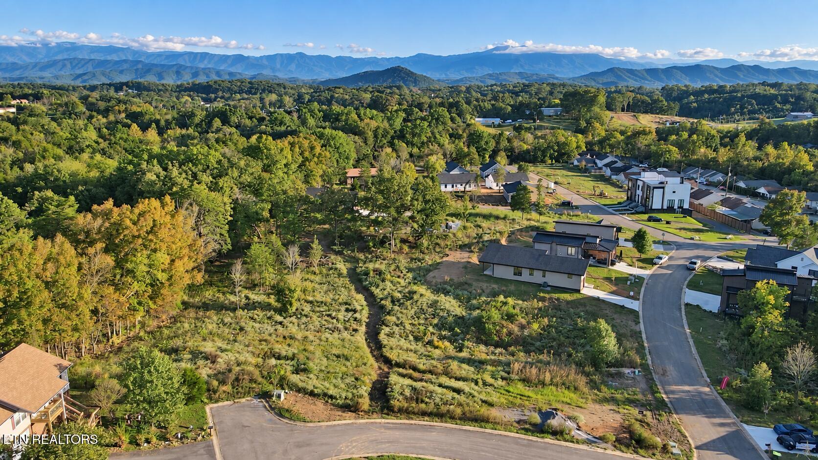 Rock Court Sevierville TN 37876