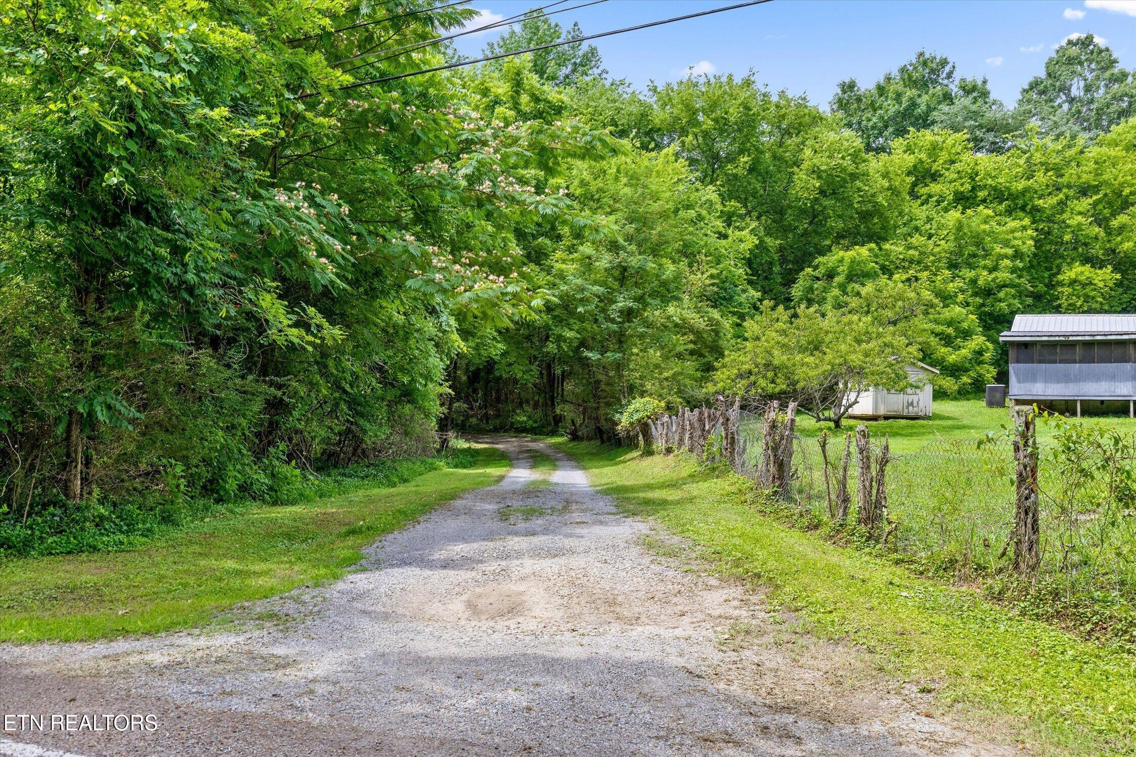 1906 Spradling Road Soddy-daisy TN 37379