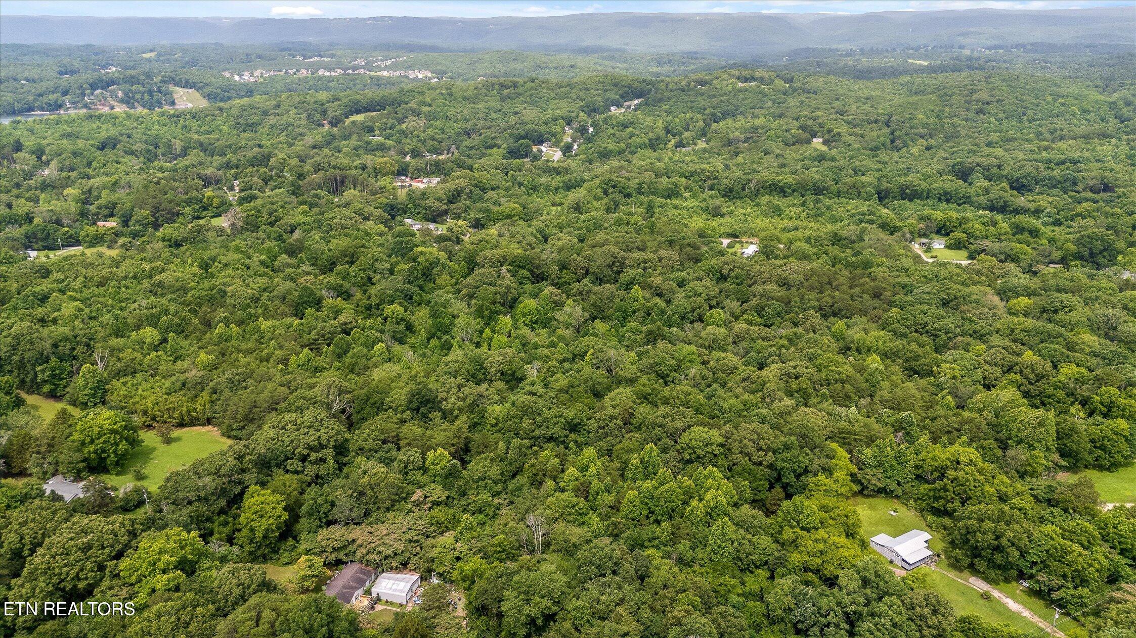 1906 Spradling Road Soddy-daisy TN 37379