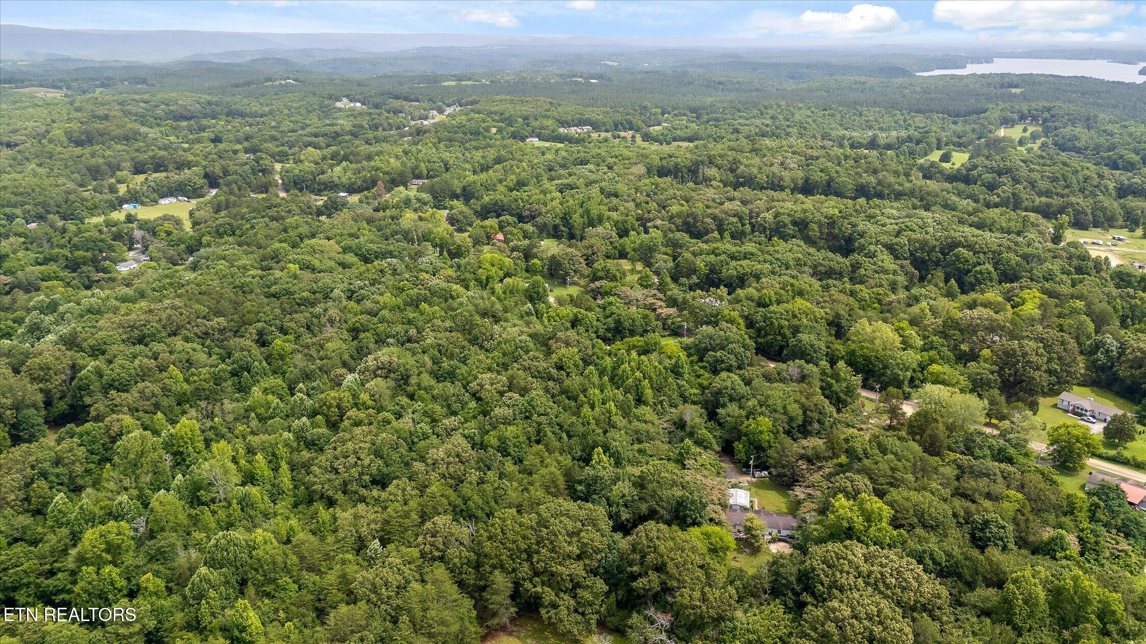 1906 Spradling Road Soddy-daisy TN 37379