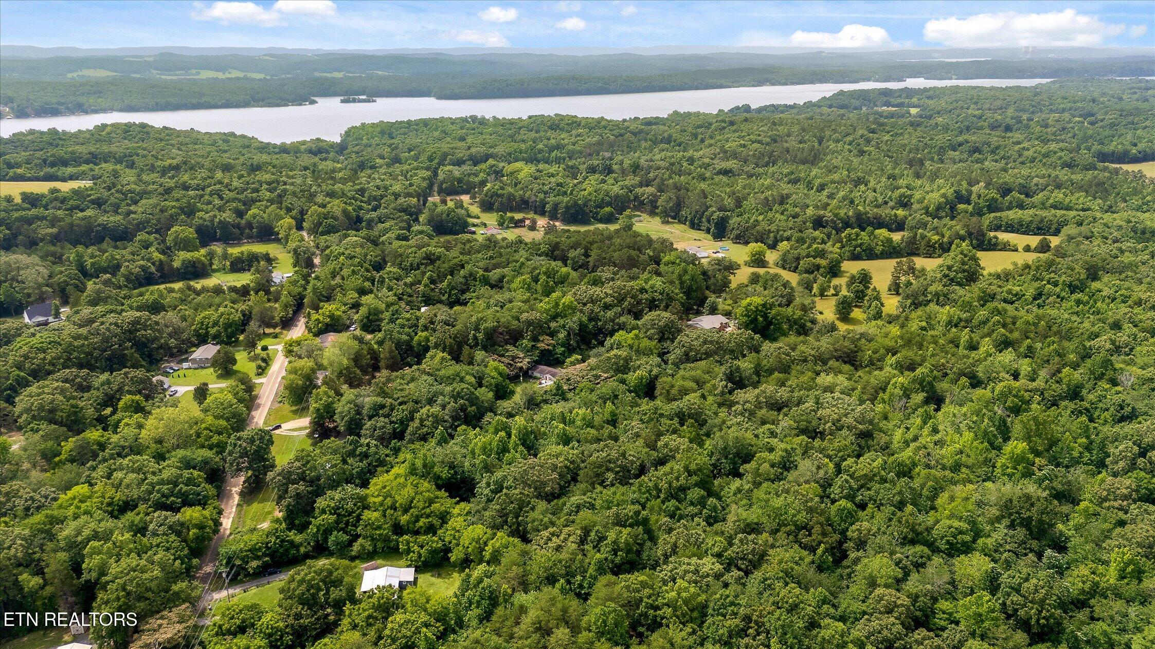 1906 Spradling Road Soddy-daisy TN 37379