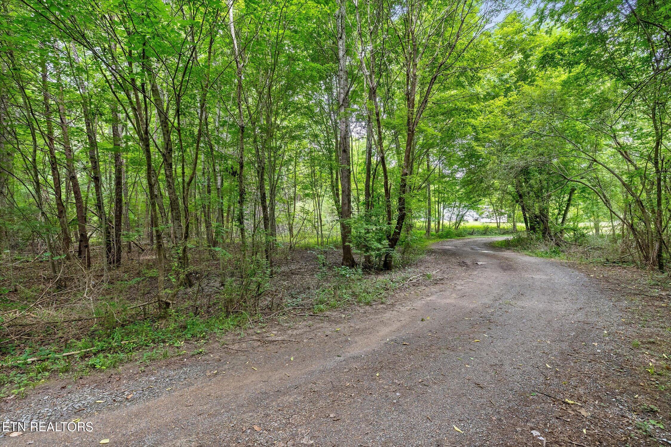 1906 Spradling Road Soddy-daisy TN 37379