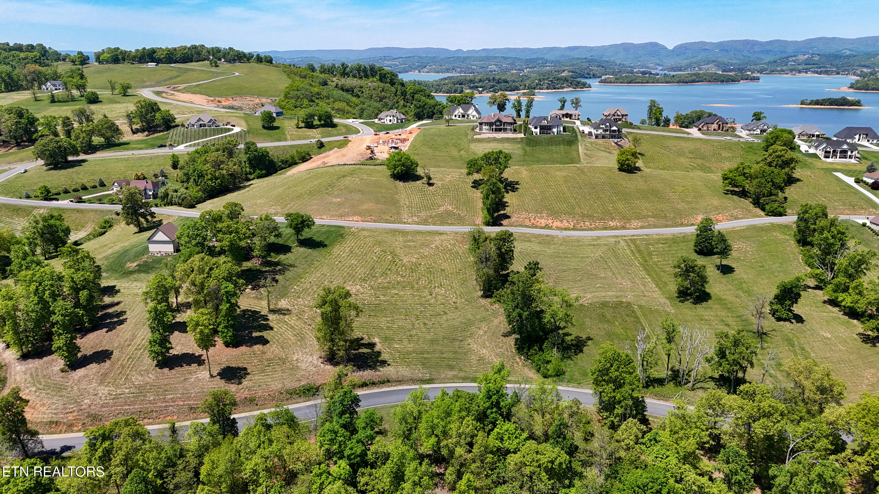 2093 Edgewater Sound Morristown TN 37814