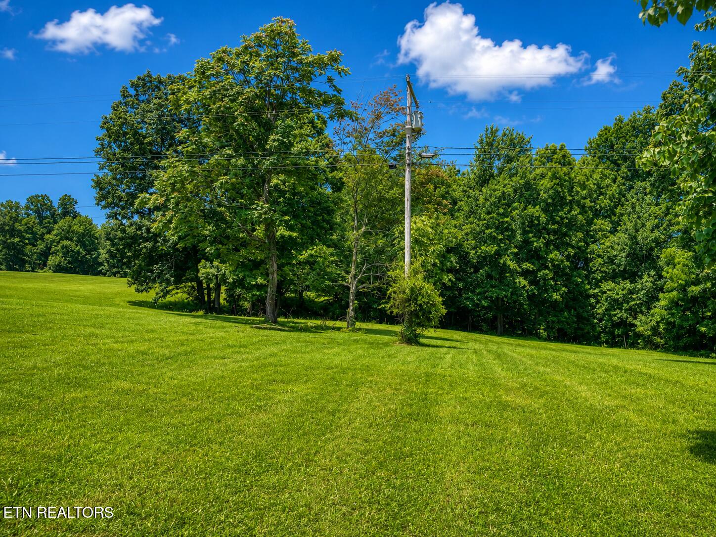 1323 Bee Rock Road Monterey TN 38574