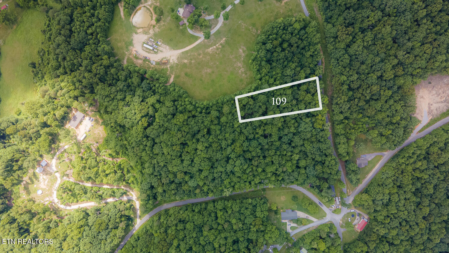 S Sudenny Lane Lafollette TN 37766