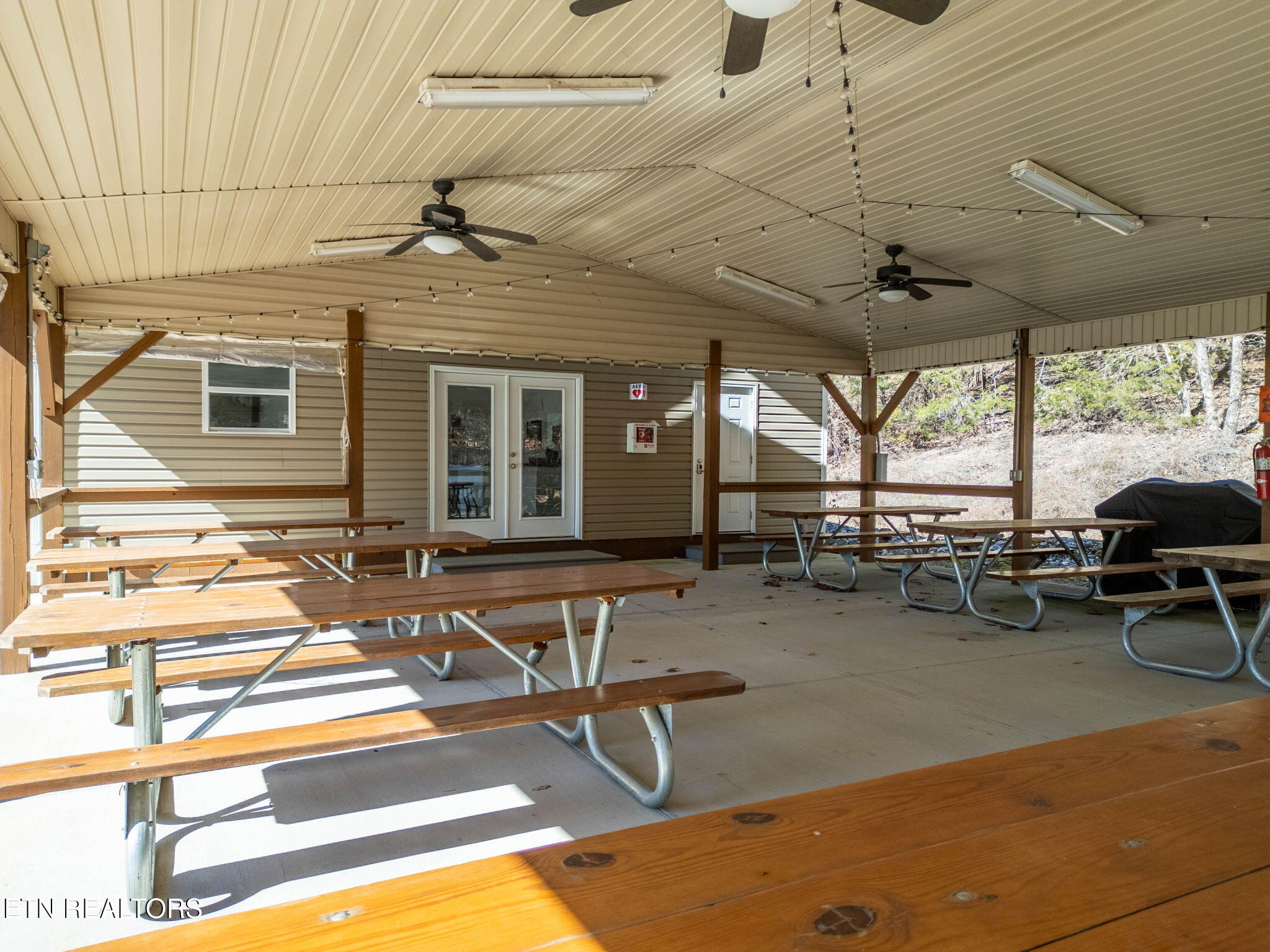 1340 Lakeview Drive Sharps Chapel TN 37866
