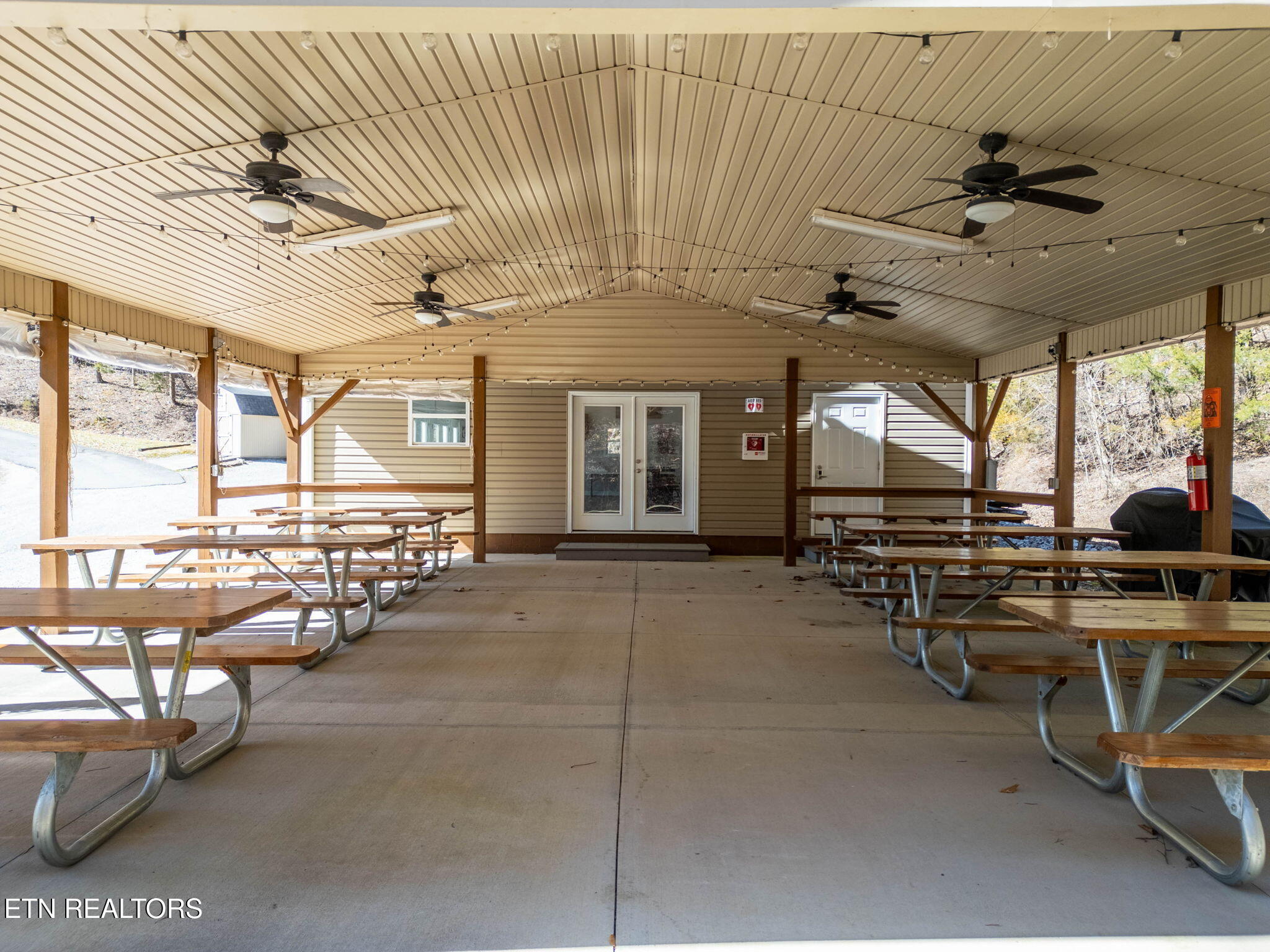 1340 Lakeview Drive Sharps Chapel TN 37866