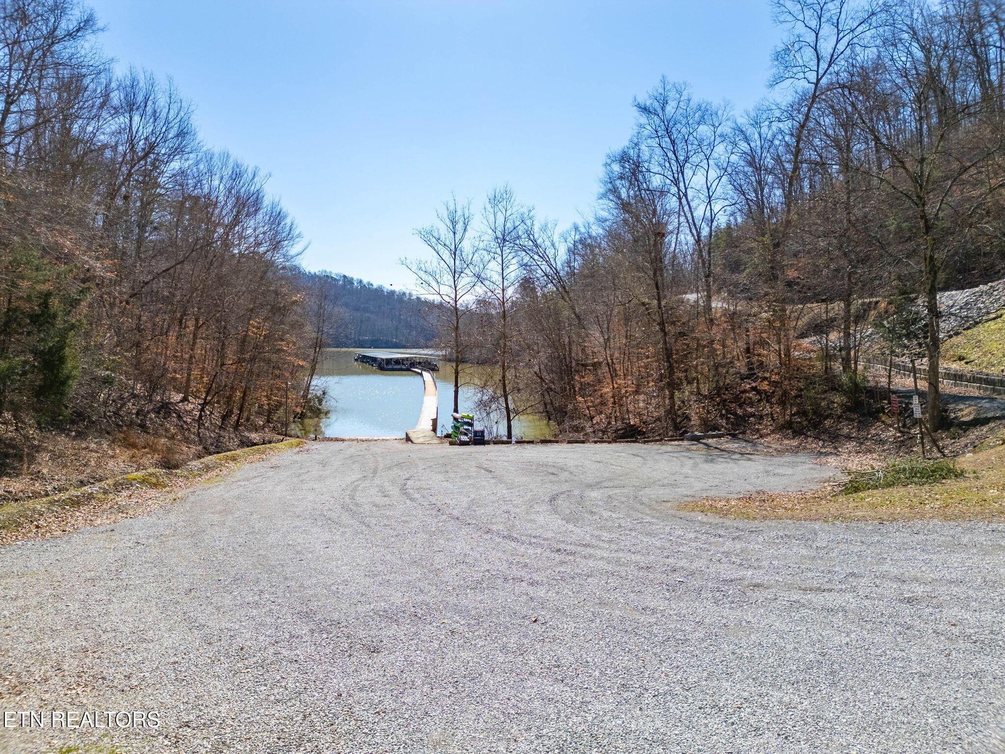 1340 Lakeview Drive Sharps Chapel TN 37866