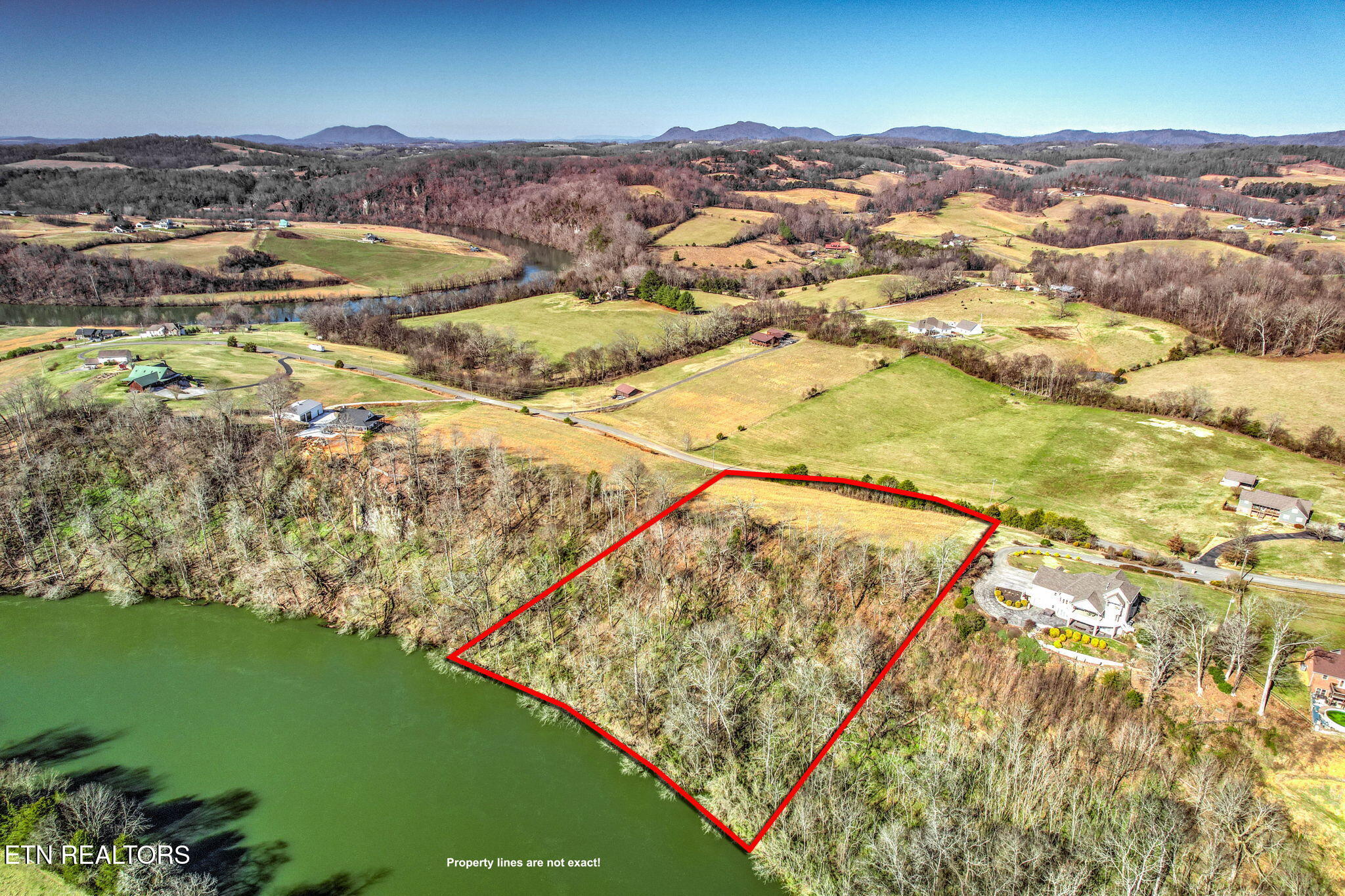 Holston River Drive Rutledge TN 37861