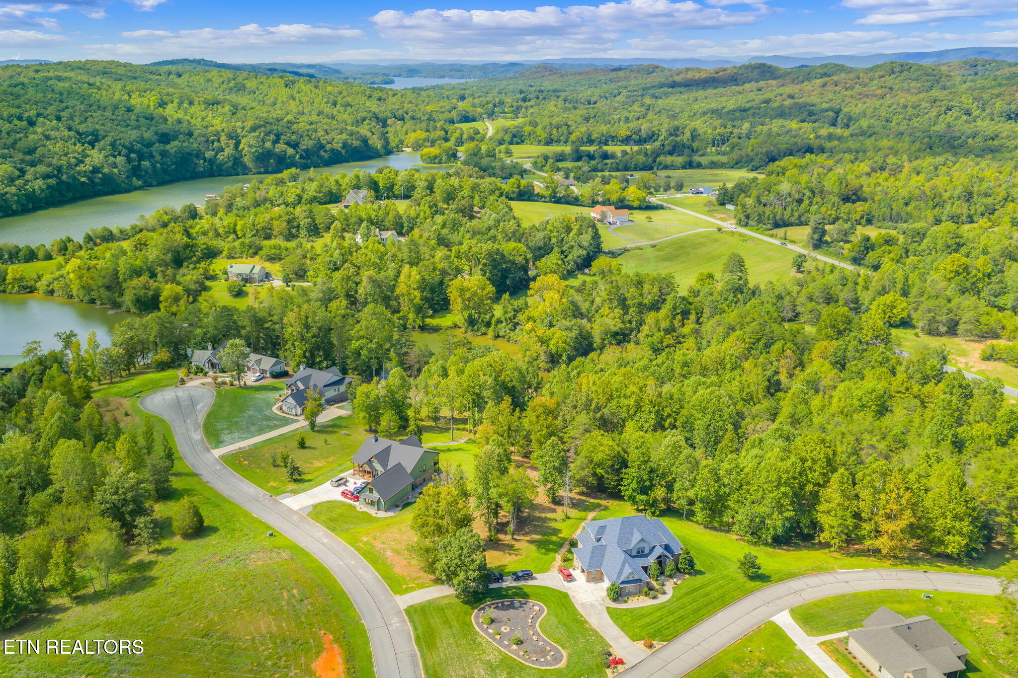 104 Blue Heron Harriman TN 37748