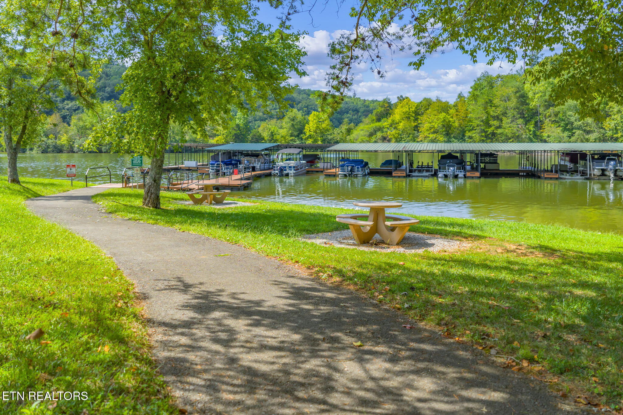 104 Blue Heron Harriman TN 37748