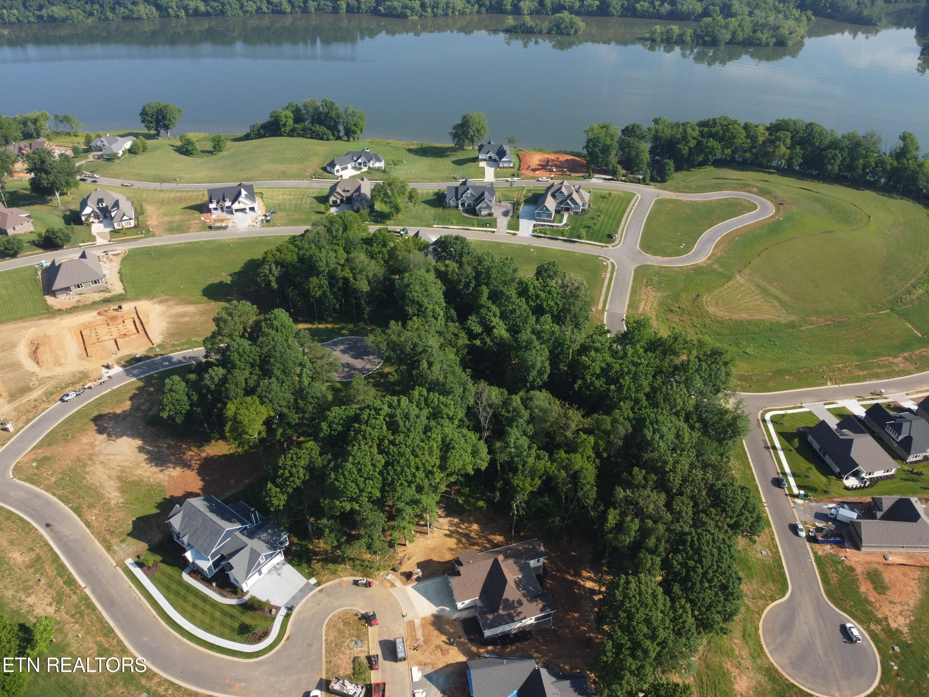 266 17th Drive Loudon TN 37774