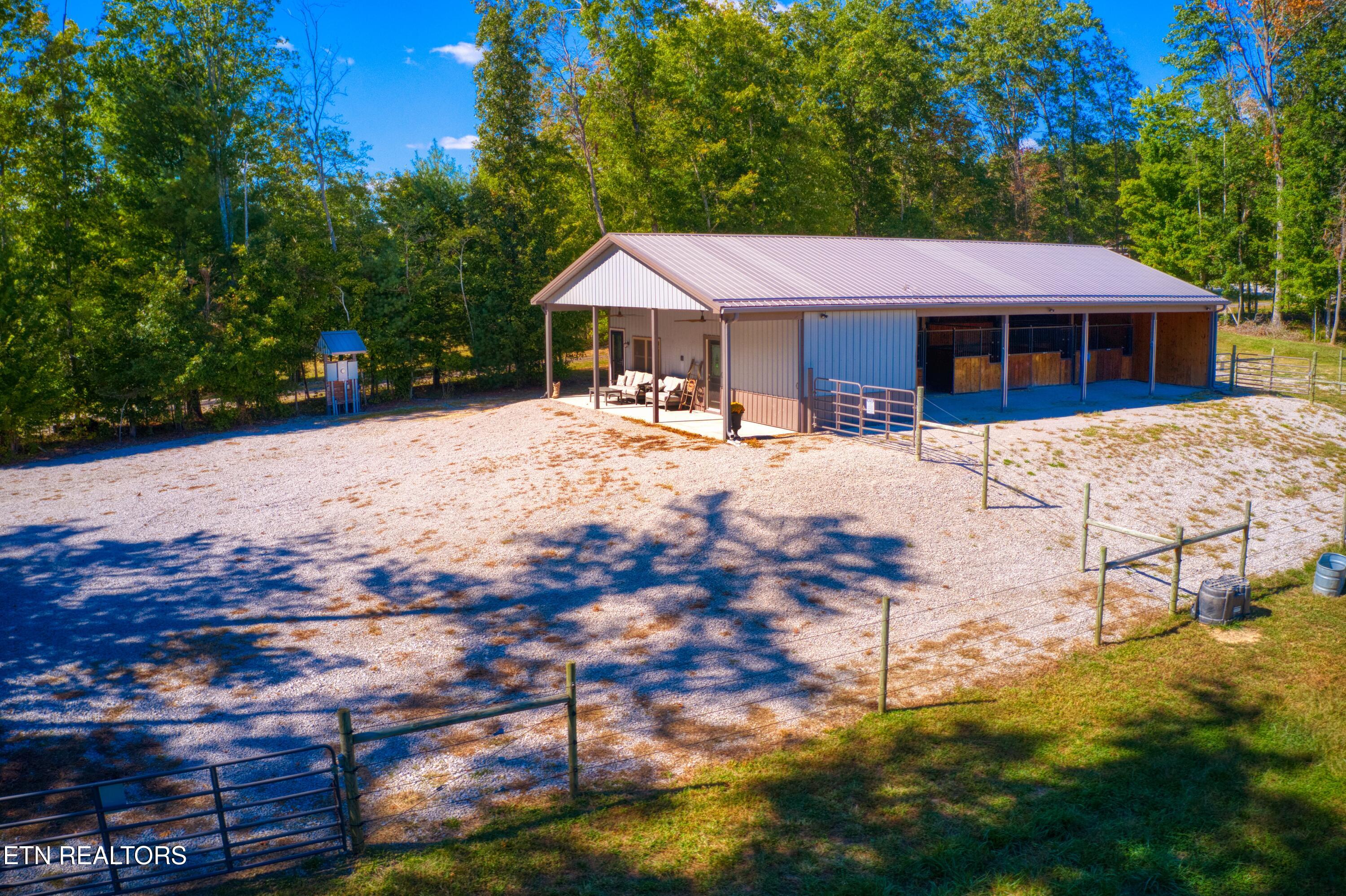 419 Palomino Run Jamestown TN 38556