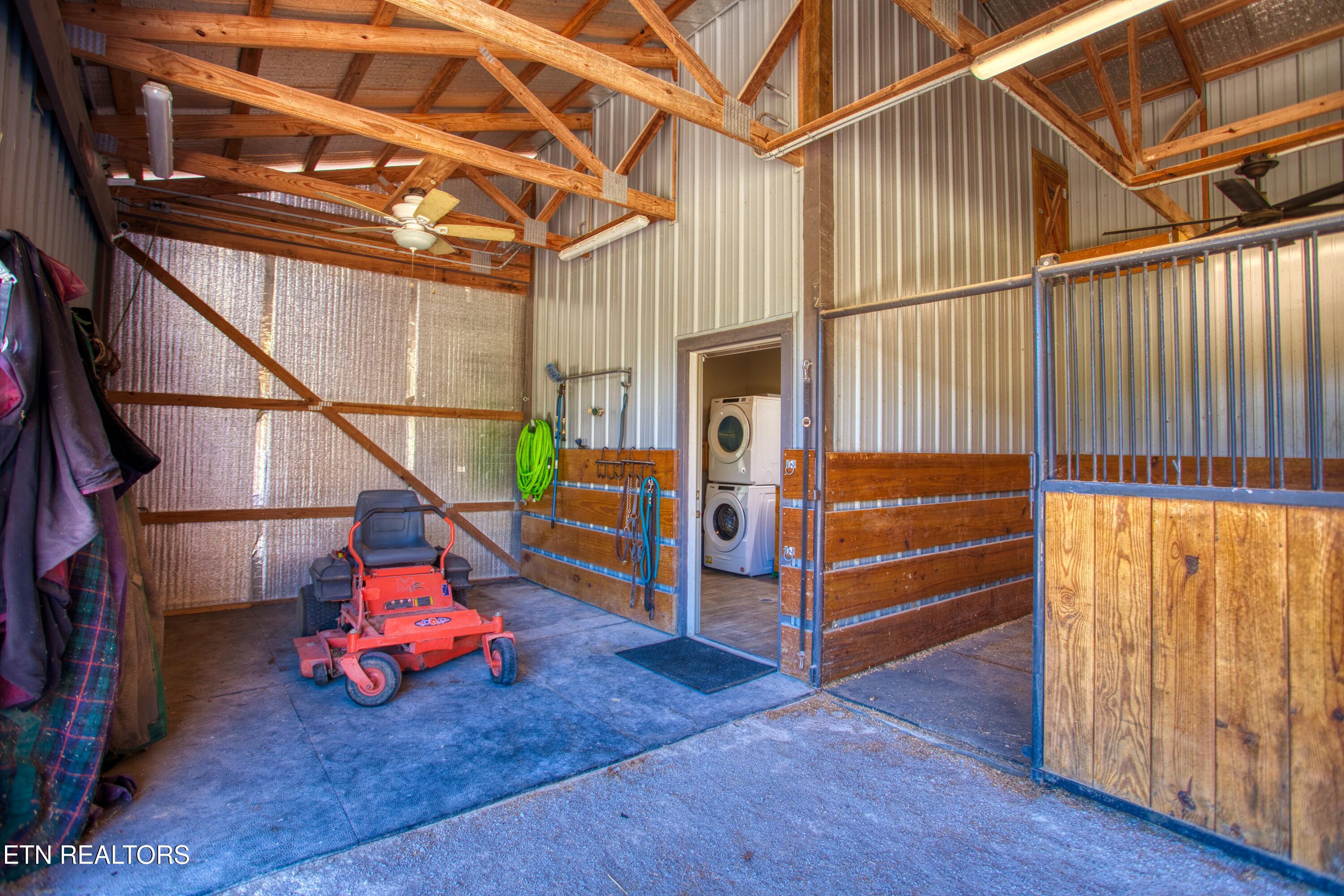 419 Palomino Run Jamestown TN 38556
