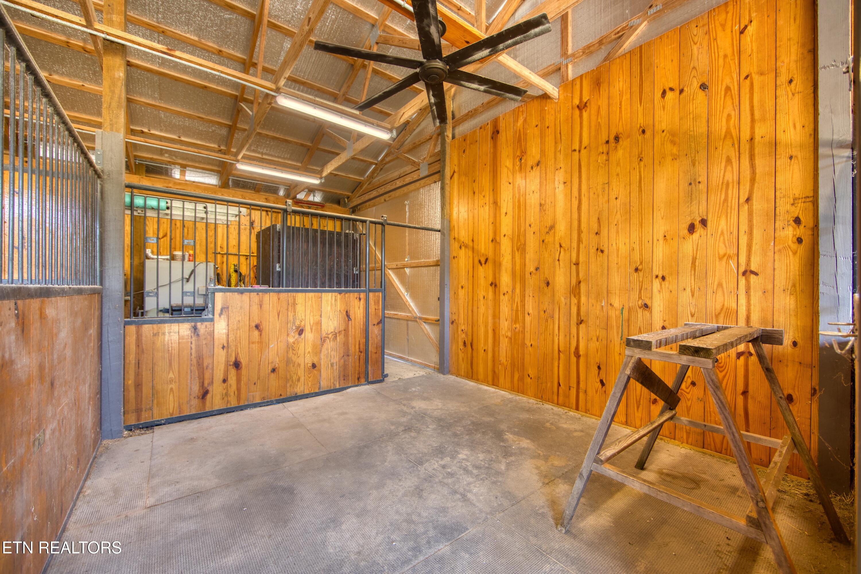 419 Palomino Run Jamestown TN 38556