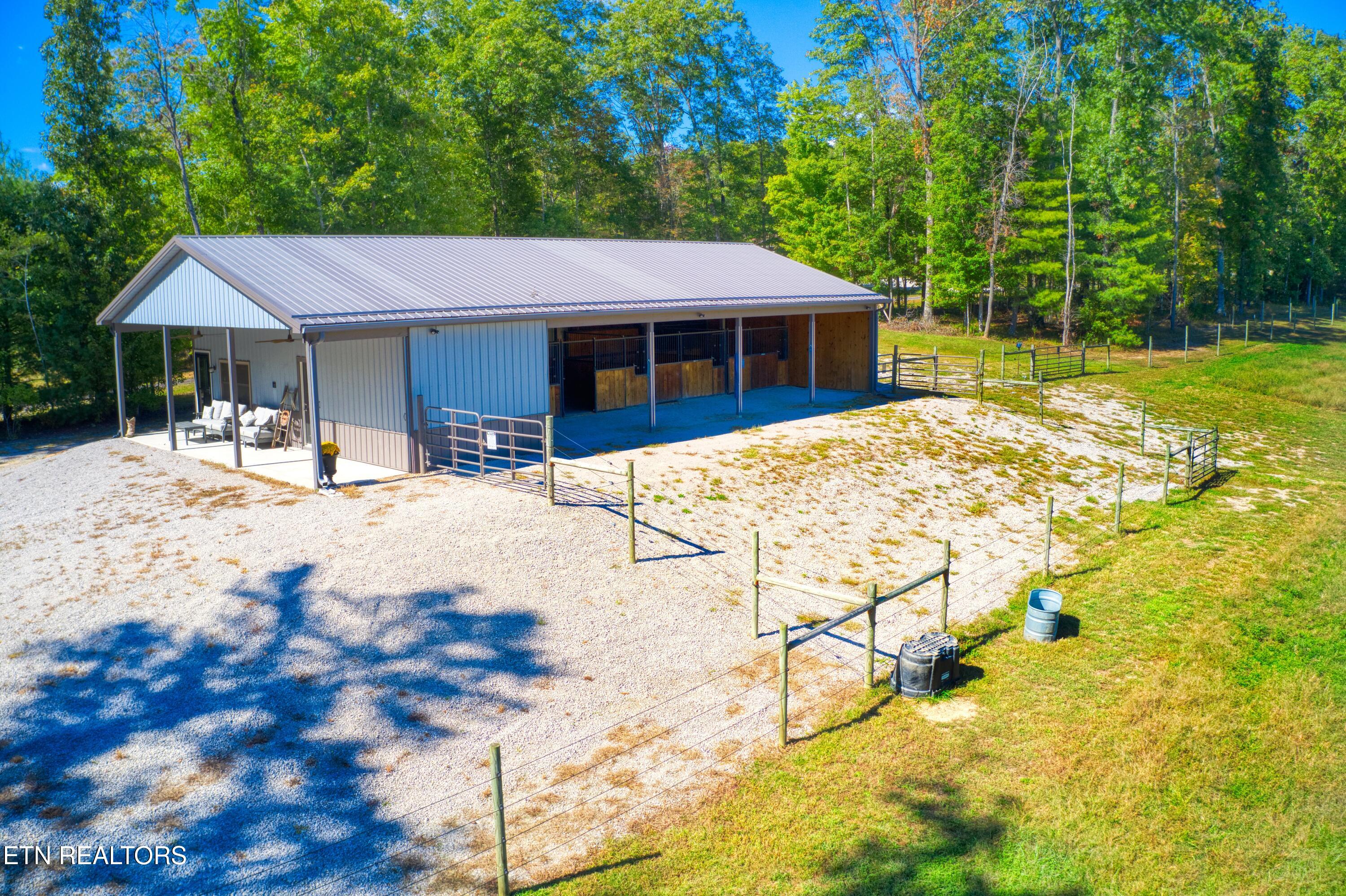419 Palomino Run Jamestown TN 38556