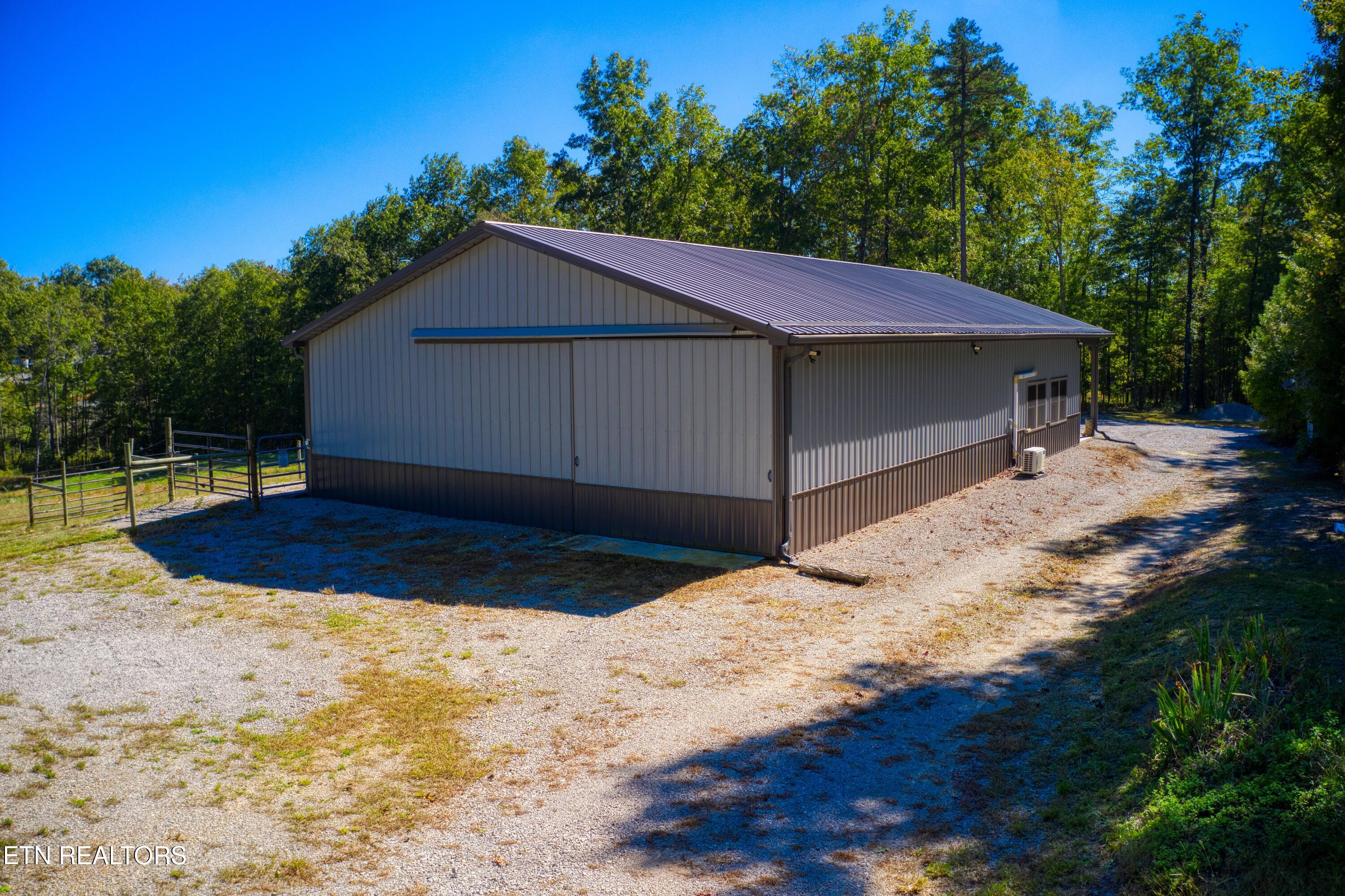 419 Palomino Run Jamestown TN 38556