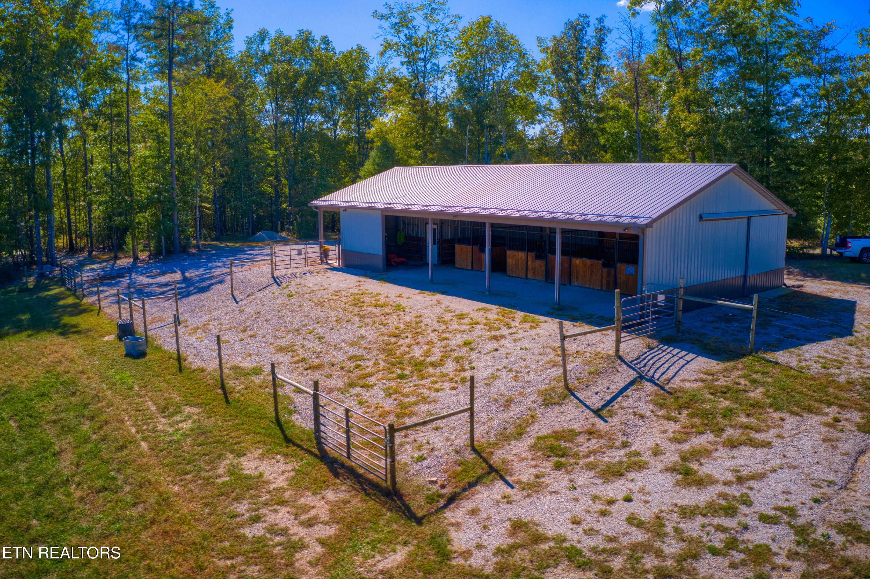419 Palomino Run Jamestown TN 38556