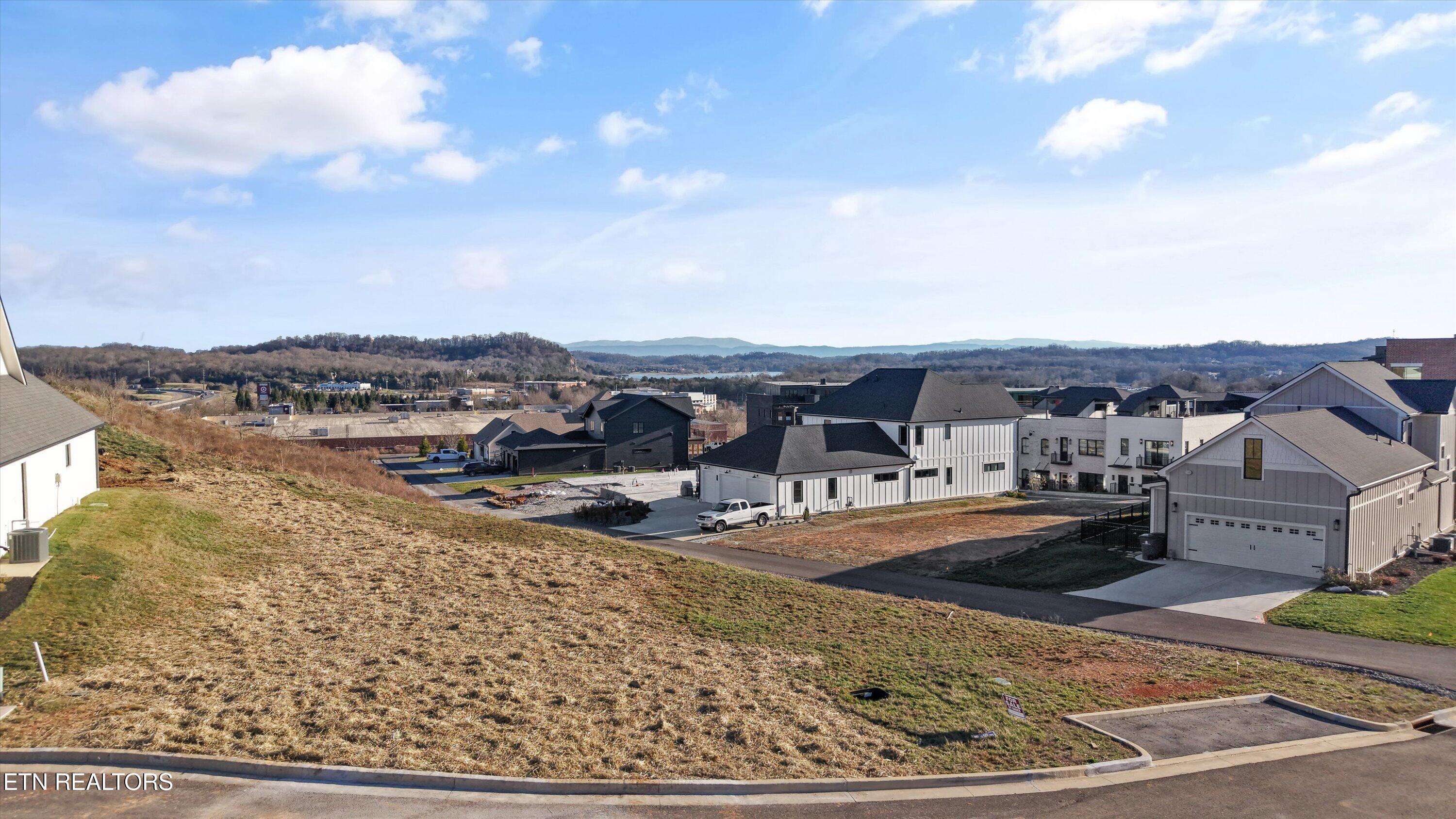 9326 Chimney Top Lane Knoxville TN 37922