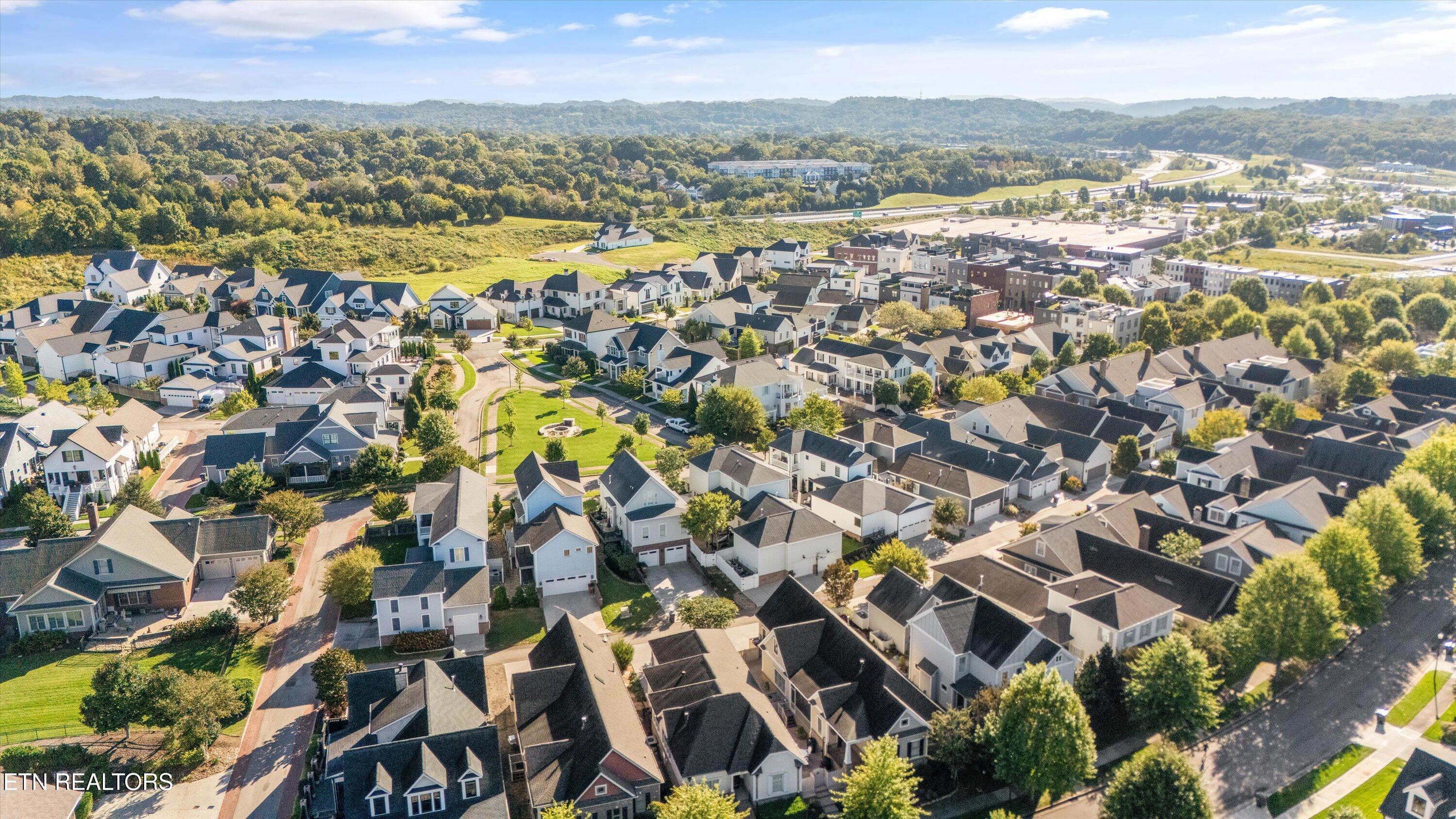 9326 Chimney Top Lane Knoxville TN 37922