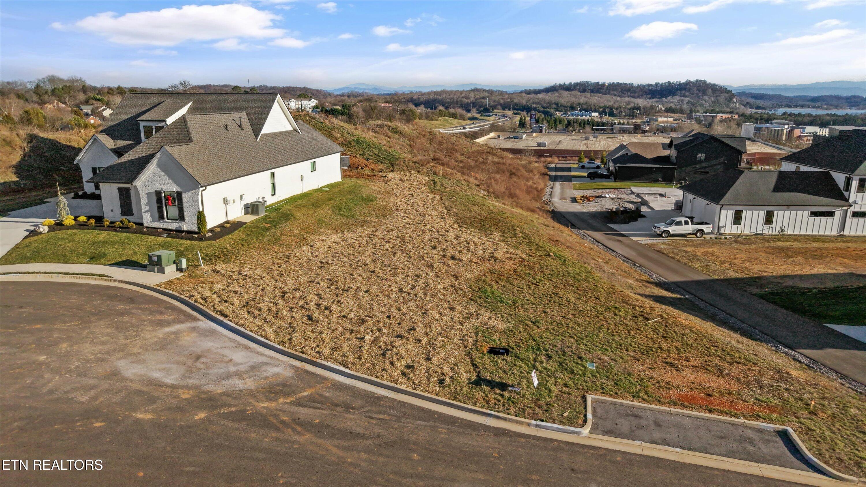 9326 Chimney Top Lane Knoxville TN 37922