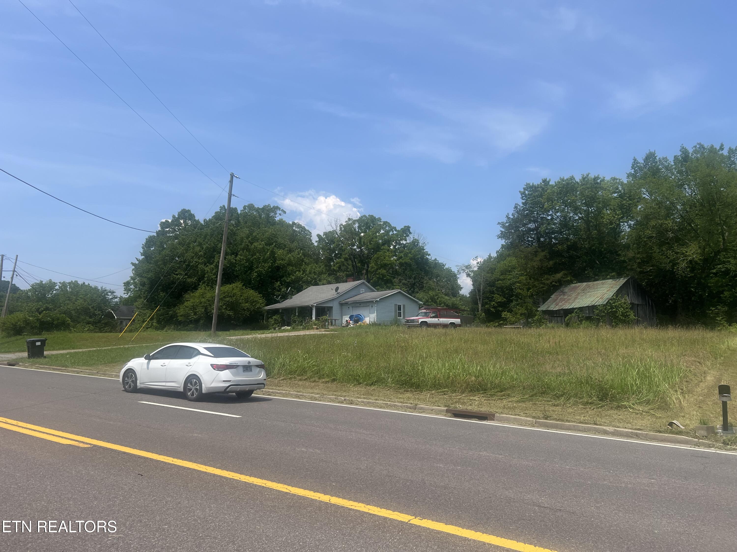 2902 Andersonville Highway Clinton TN 37716