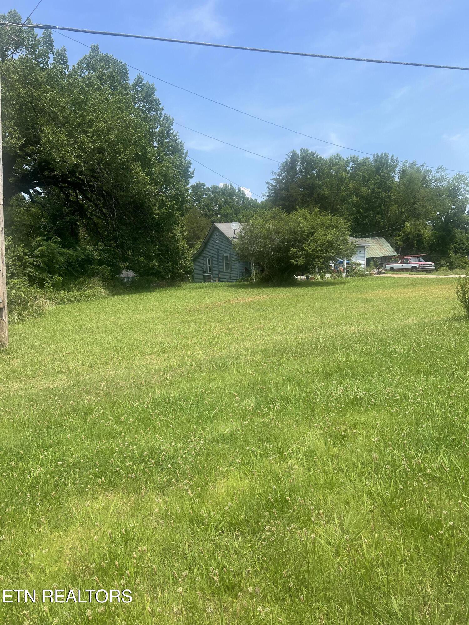 2902 Andersonville Highway Clinton TN 37716