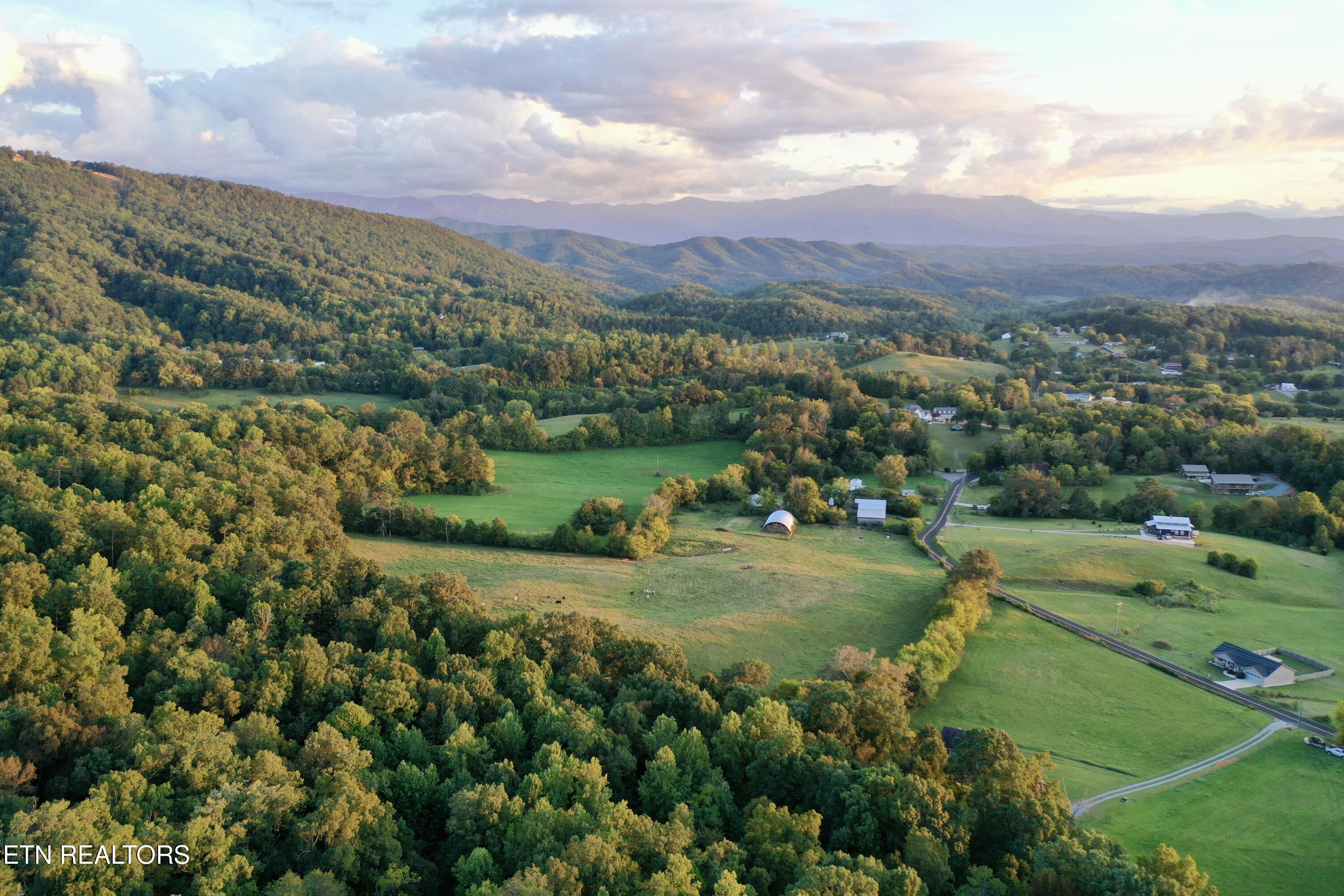 Sharp Road Sevierville TN 37876